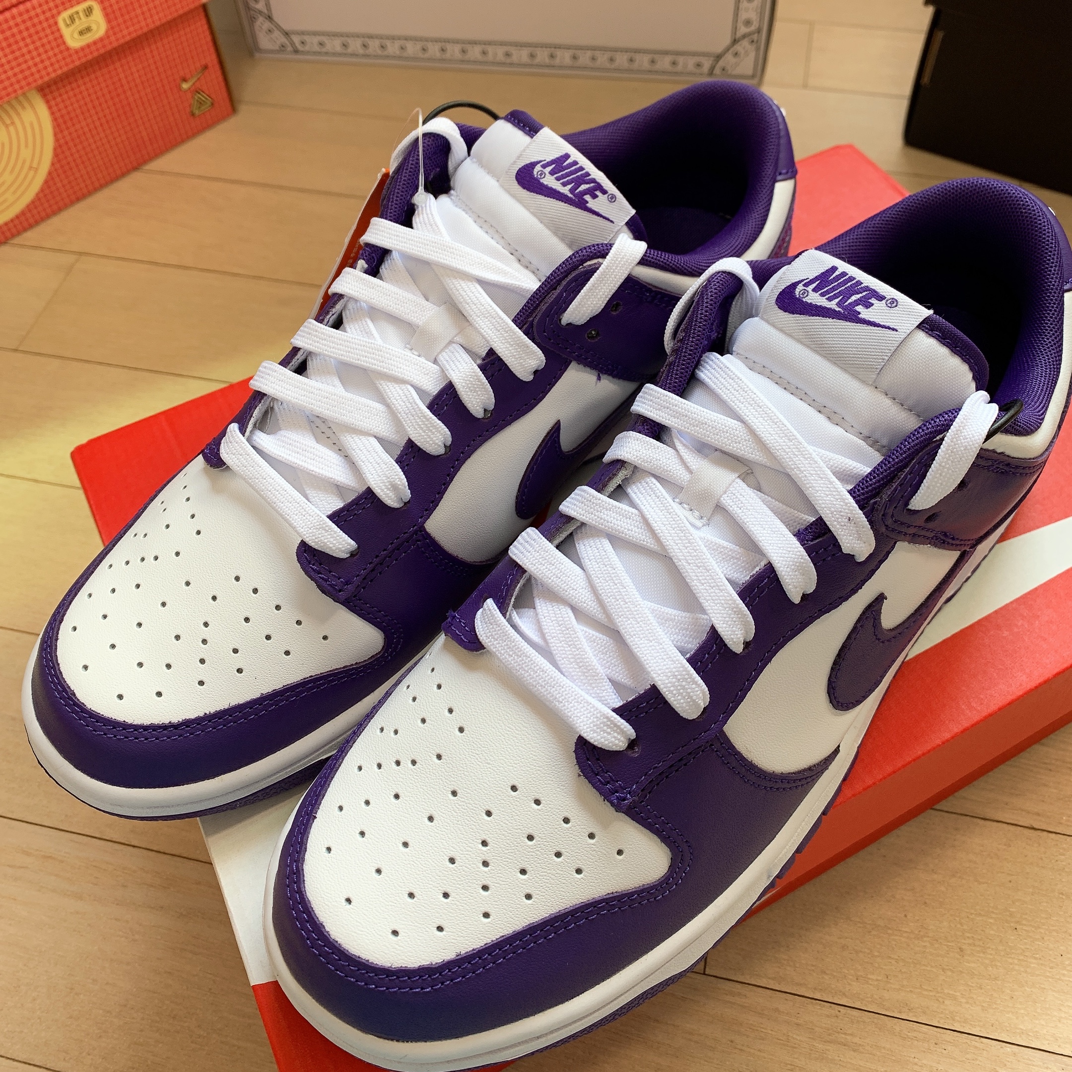 Nike Dunk Low Retro Championship Court Purple 착용 스타일 - 2