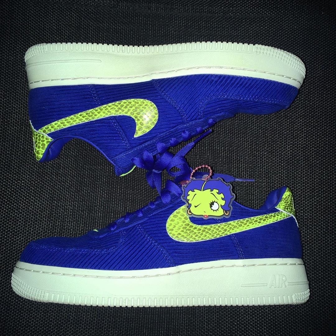 (W) Nike x Olivia Kim Air Force 1 Low No Cover 착용 스타일