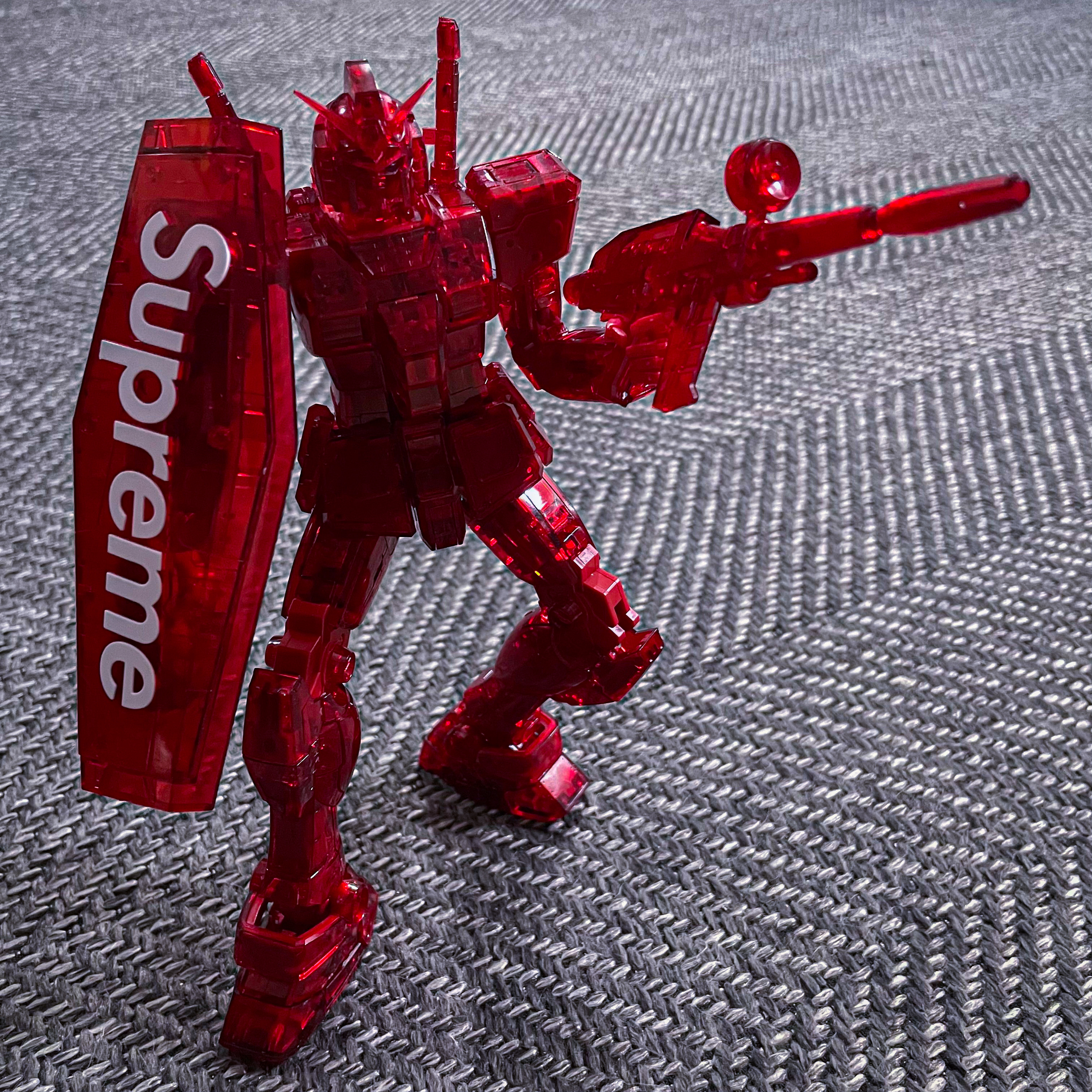 Supreme MG 1/100 RX-78-2 Gundam Ver. 3.0 착용 스타일 - 1