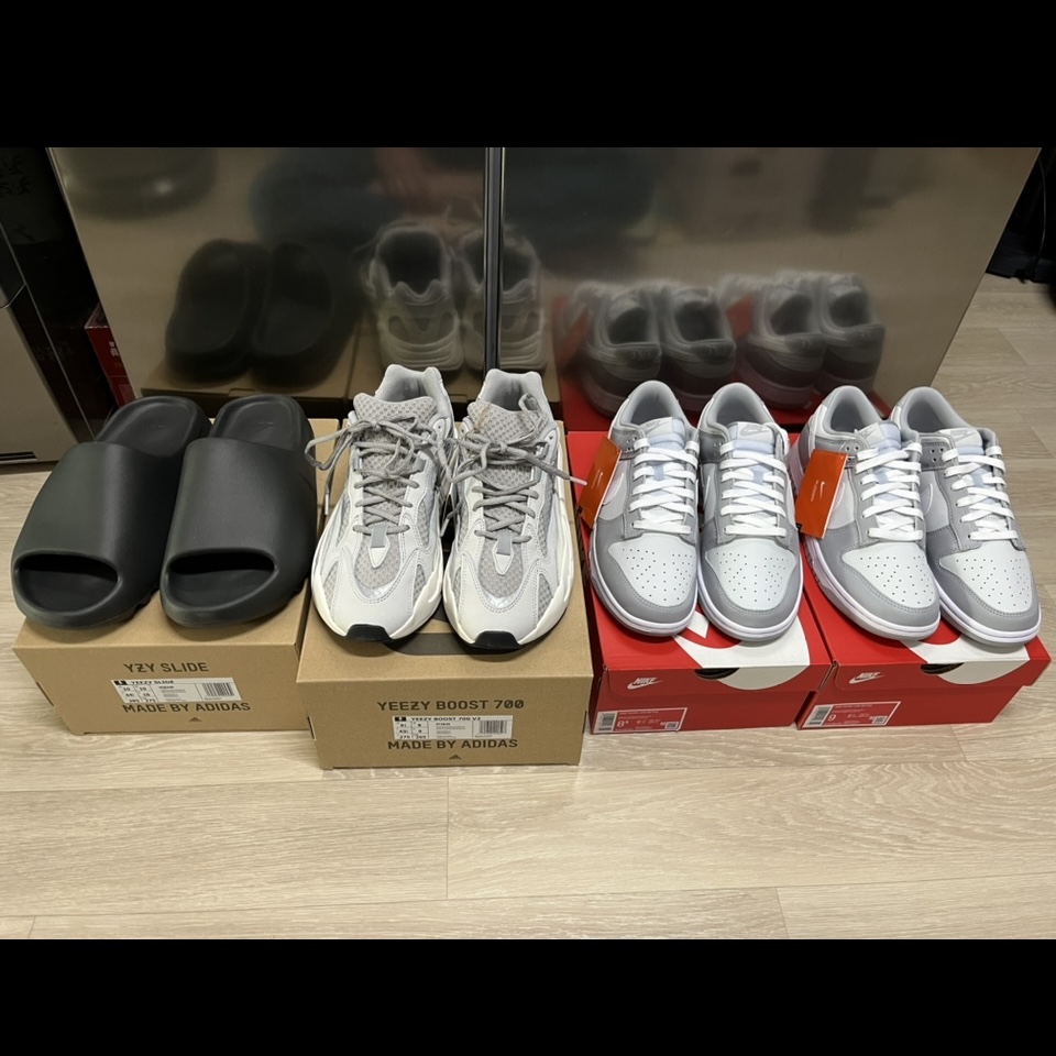 Adidas Yeezy Slide Onyx, Adidas Yeezy Boost 700 V2 Static 2022 착용 스타일