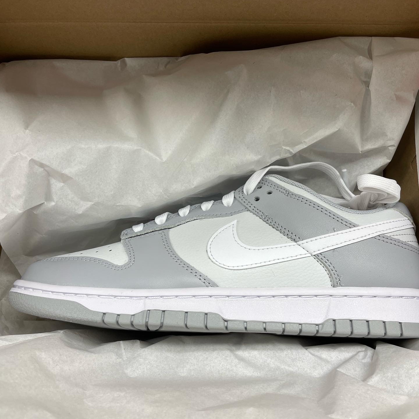 Nike Dunk Low Retro Wolf Grey 착용 스타일