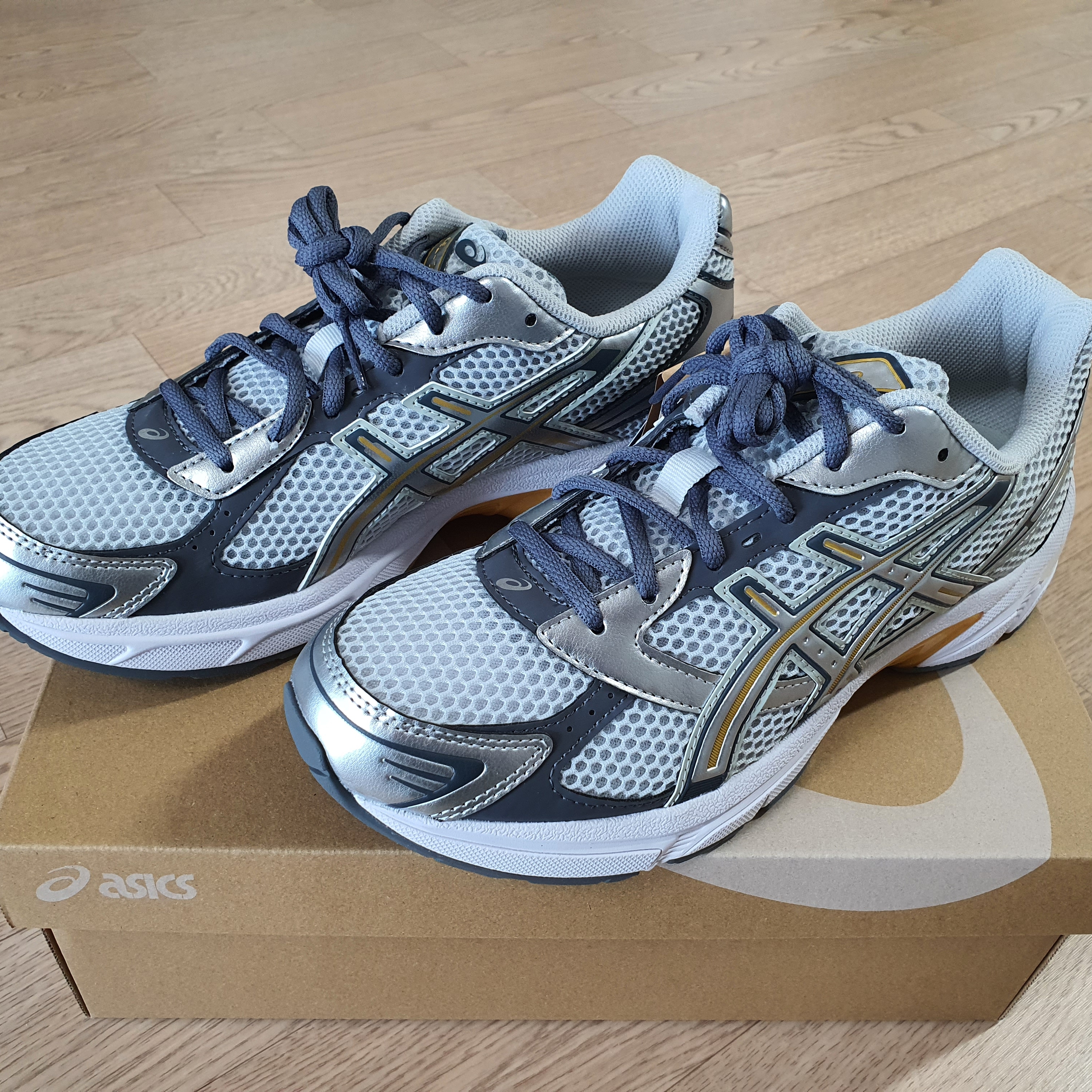 Asics Gel-1130 Polar Shade Pure Silver 착용 스타일 - 1