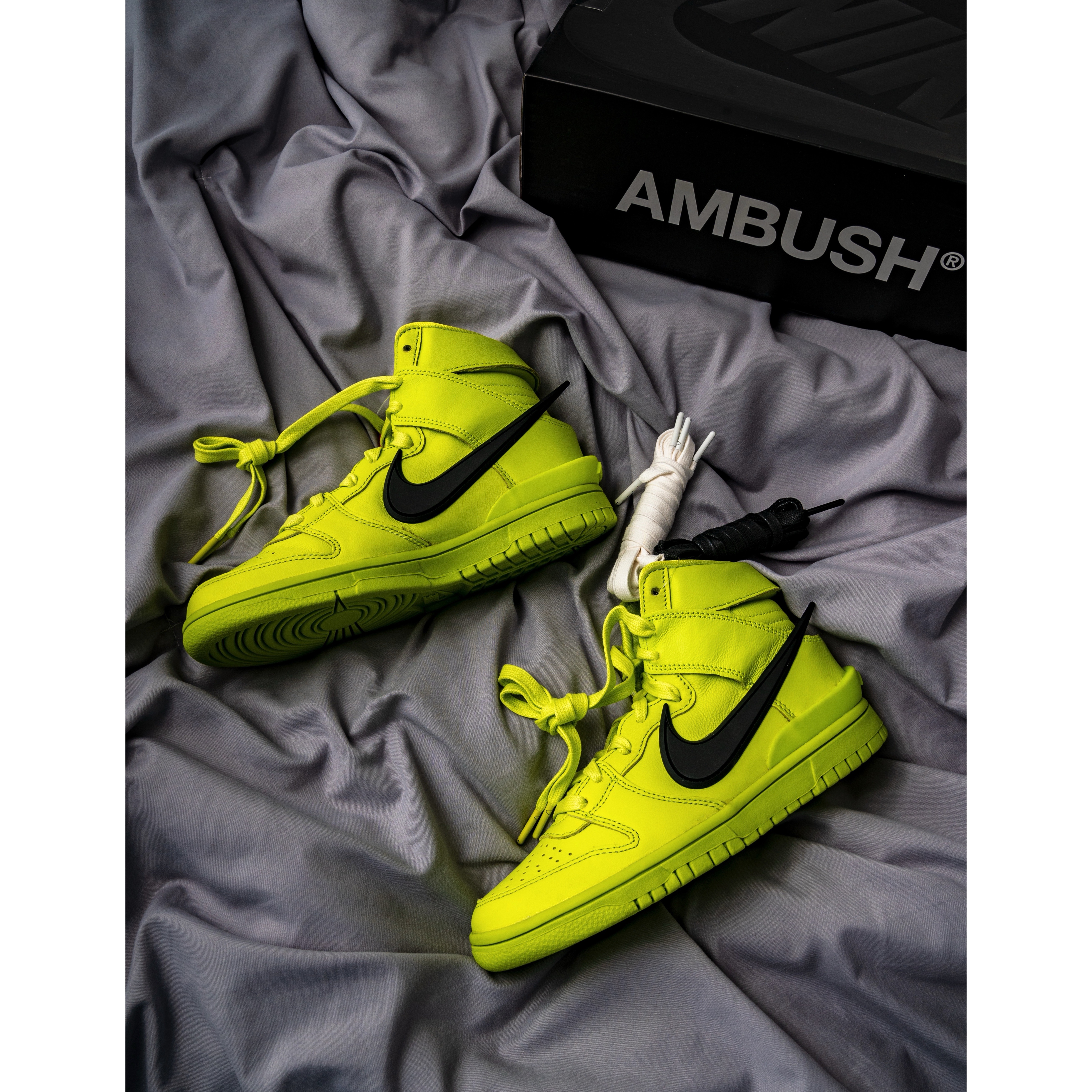 Nike x Ambush Dunk High Flash Lime 착용 스타일