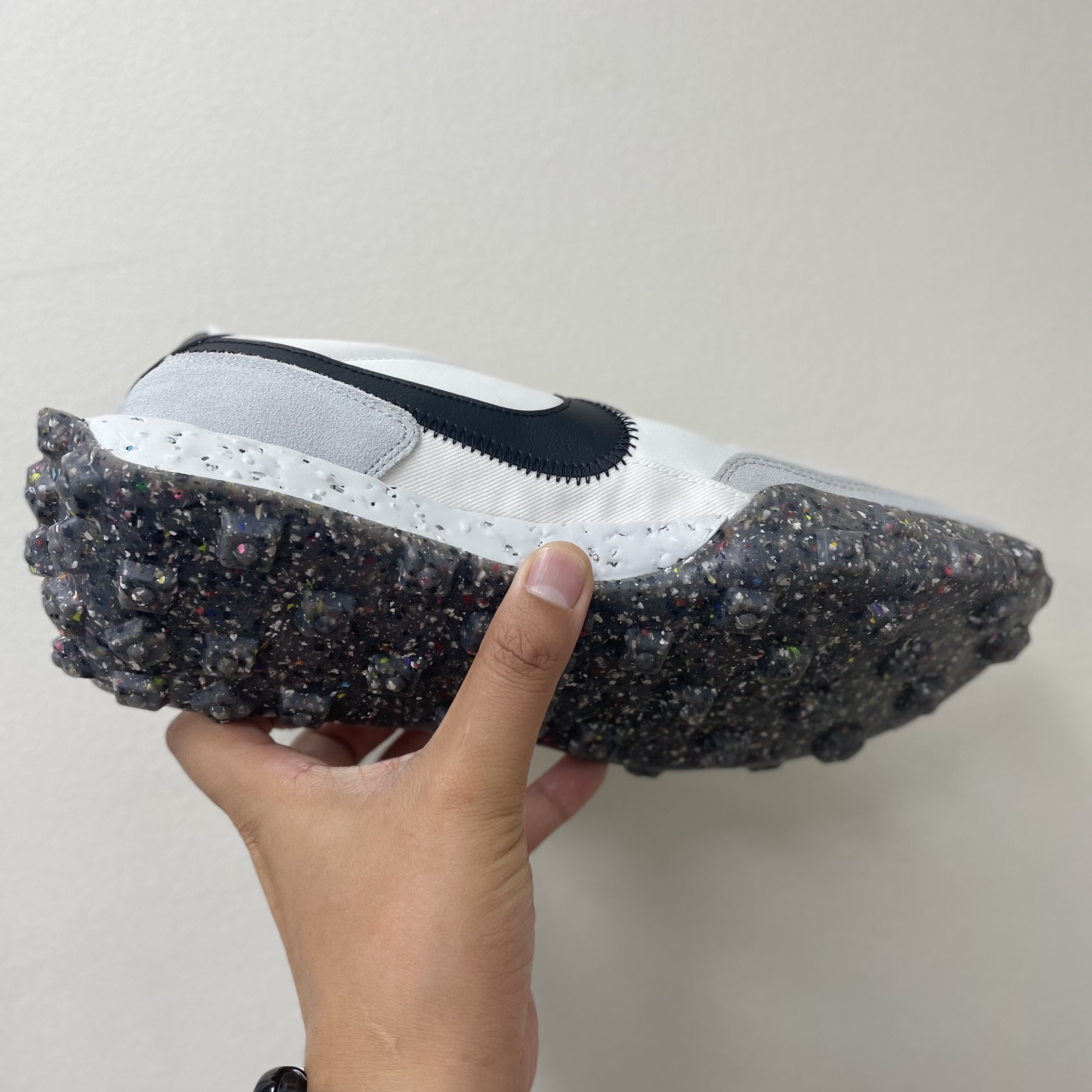 (W) Nike Waffle Racer Crater Summit White Black 착용 스타일 - 3