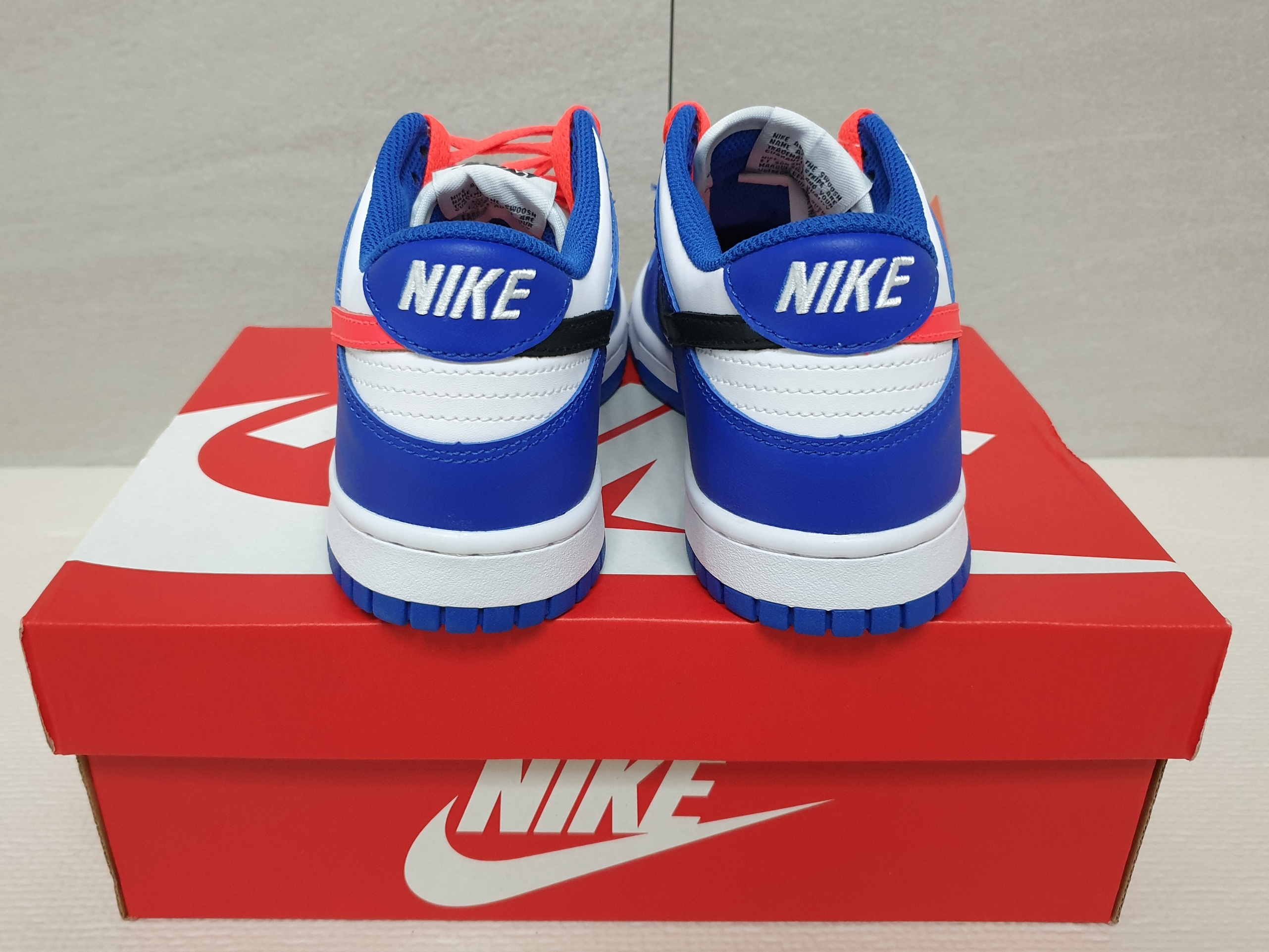 (GS) Nike Dunk Low Bright Crimson Game Royal 착용 스타일 - 3