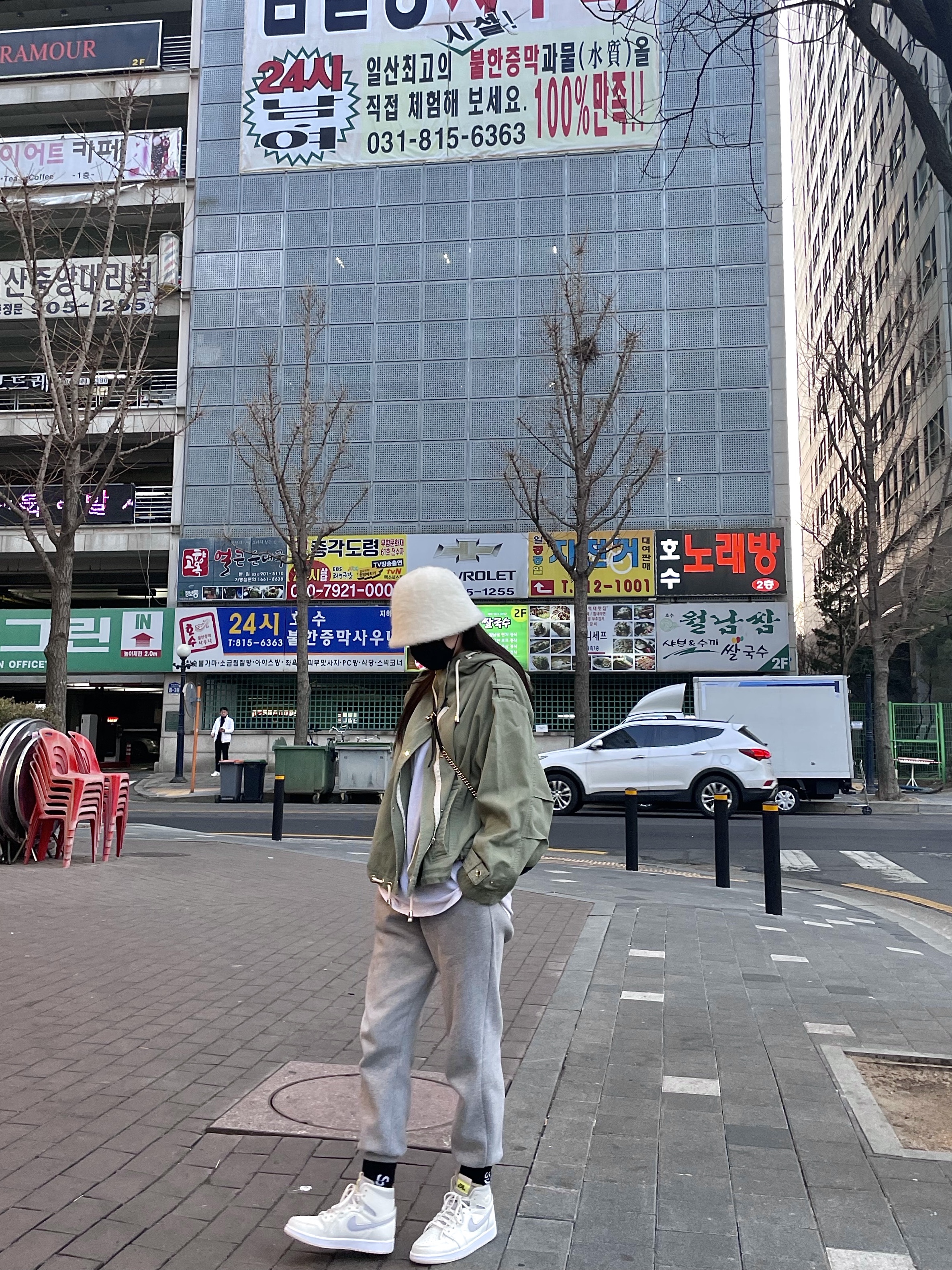 (W) Jordan 1 Zoom Air CMFT Sail 착용 스타일