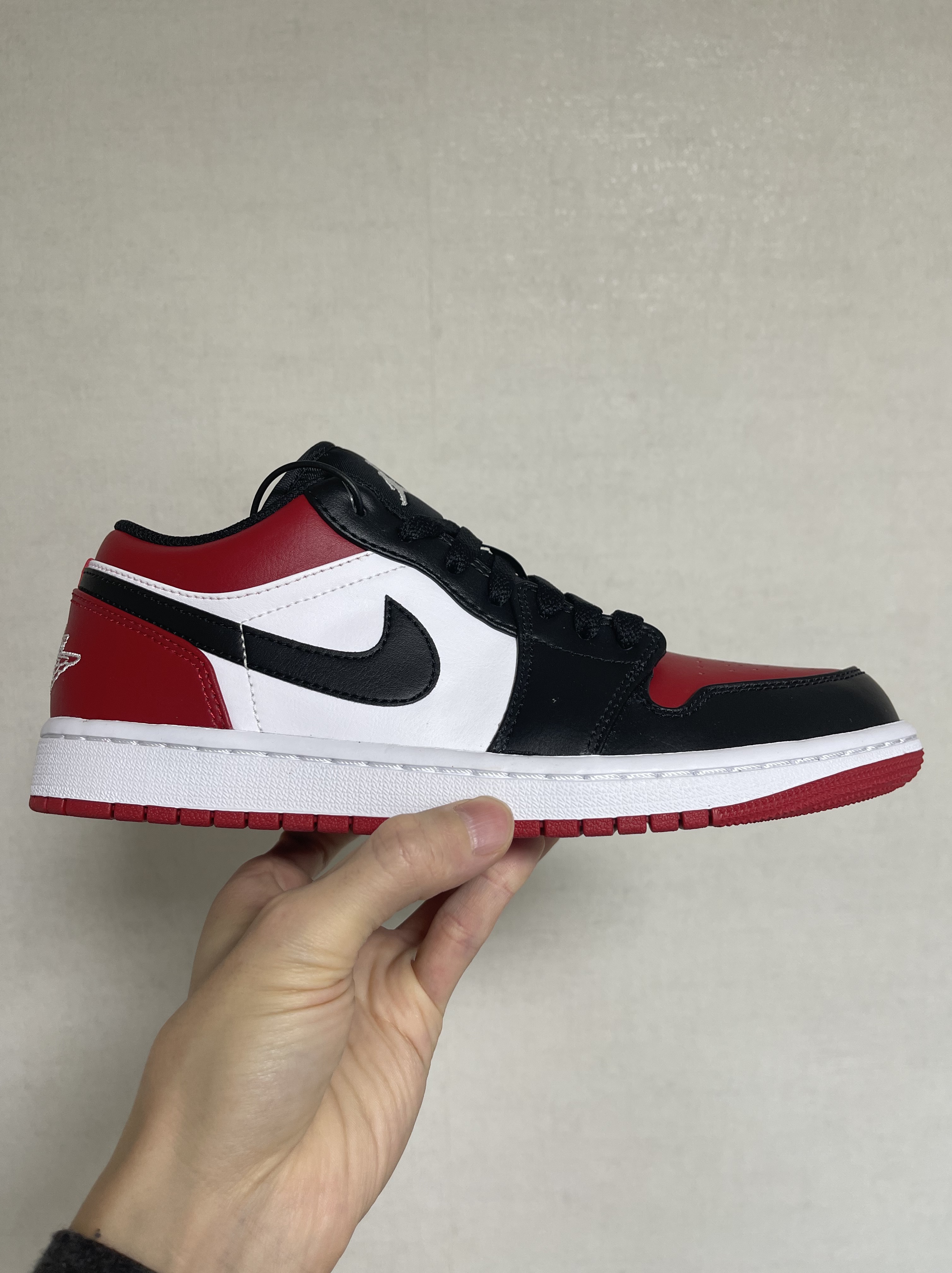 Jordan 1 Low Golf Chicago, Jordan 1 Low Bred Toe 착용 스타일 - 4