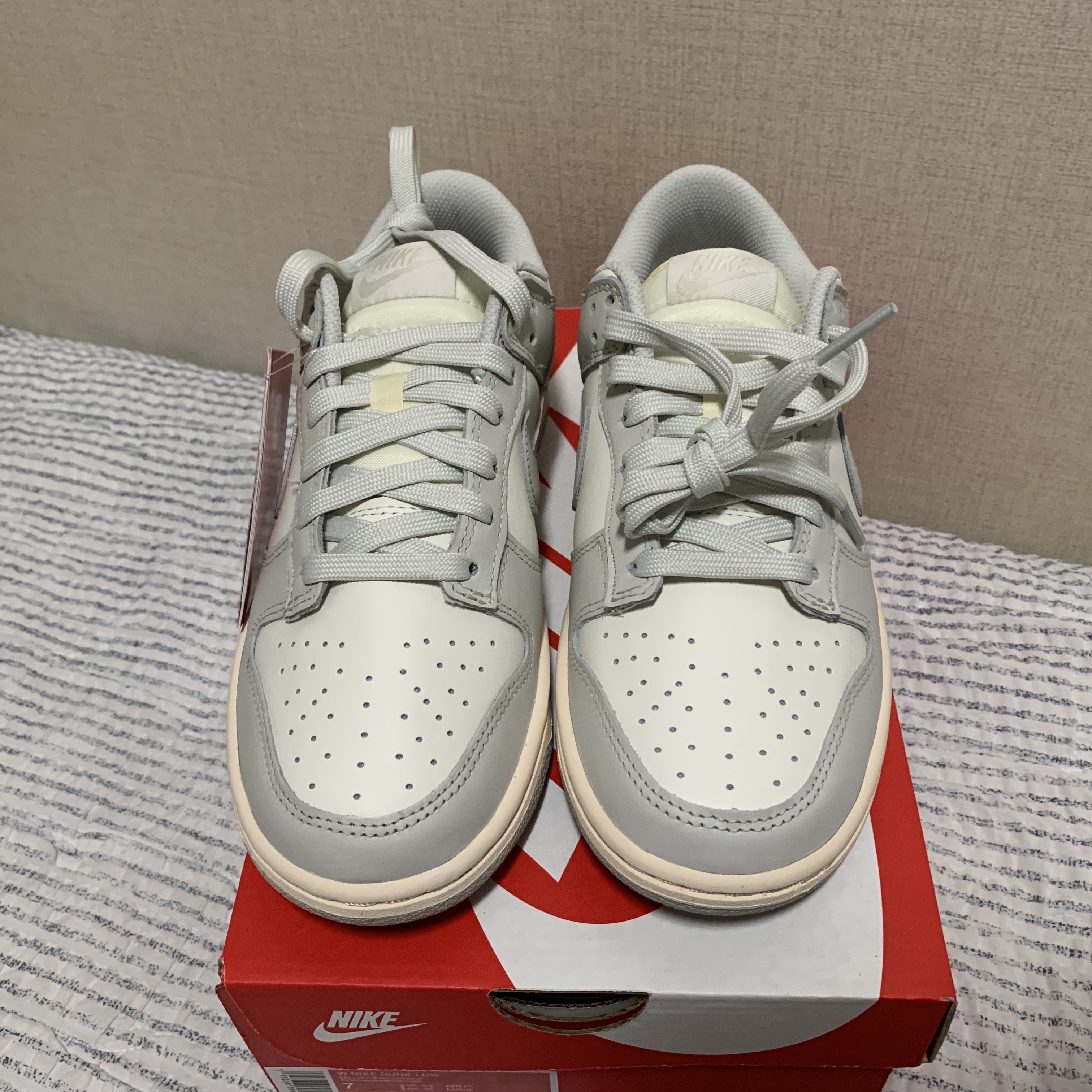(W) Nike Dunk Low Light Bone 착용 스타일 - 2
