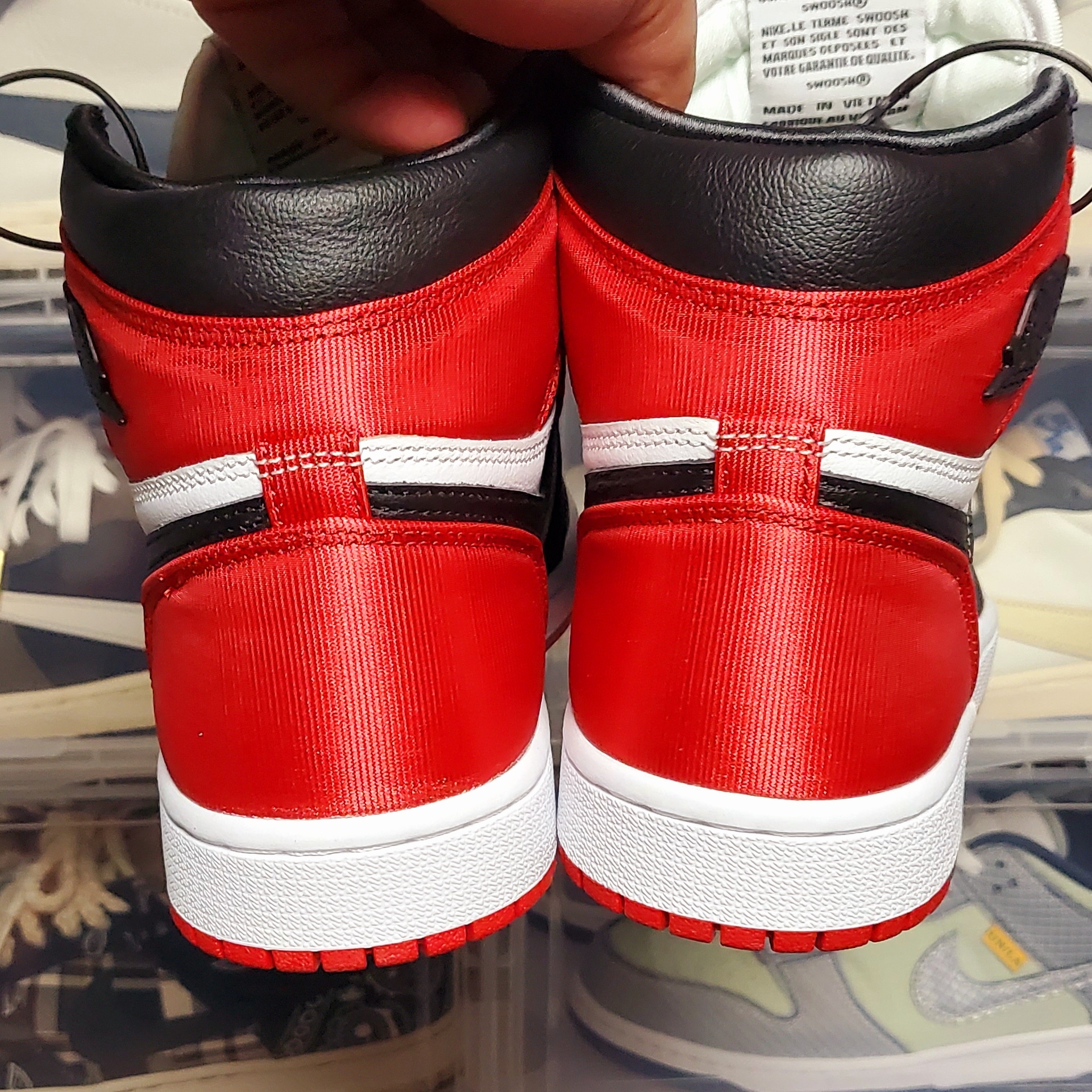 (W) Jordan 1 Retro High Satin Black Toe 착용 스타일 - 5