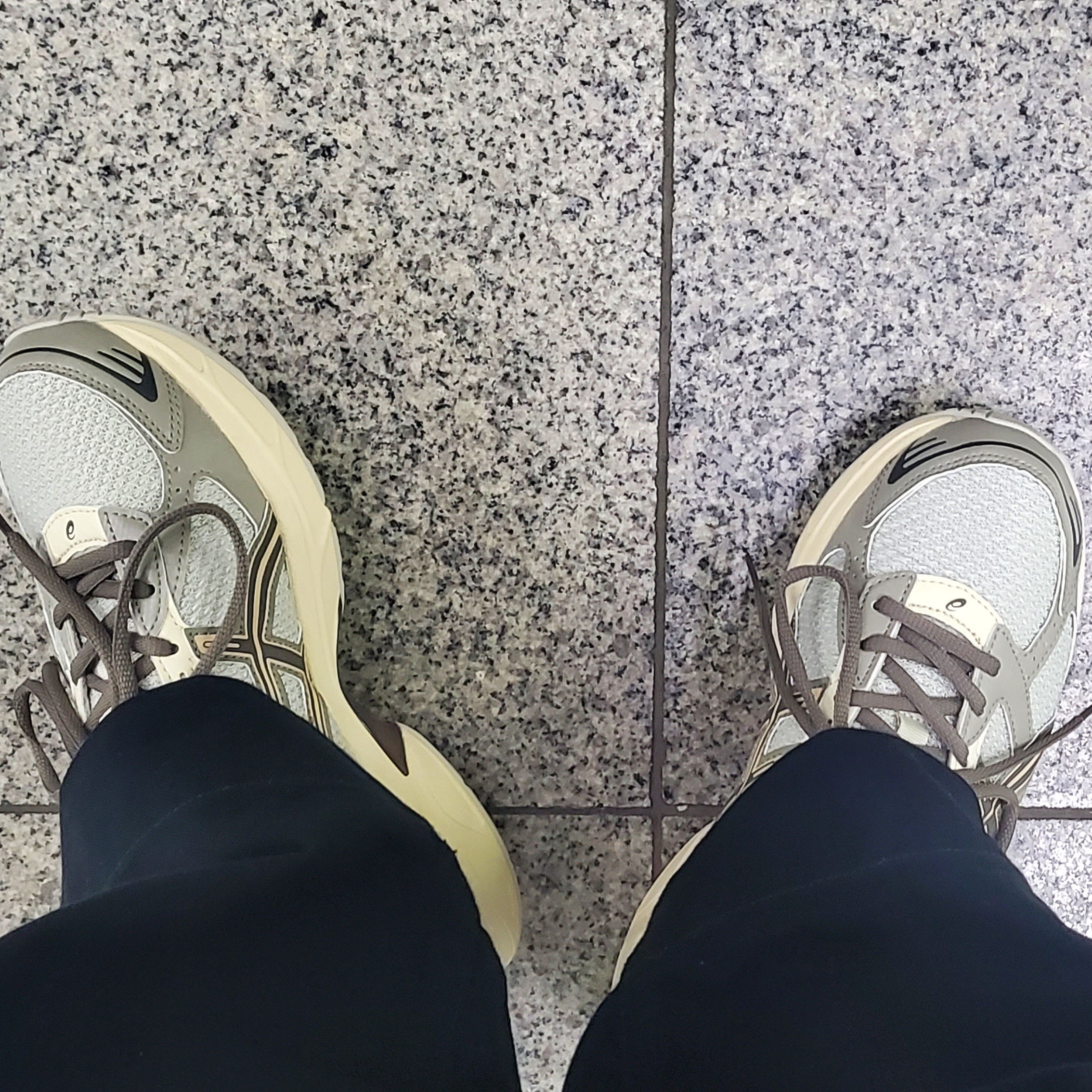 Asics x I4P Gel-1130 Glacier Grey Mink 착용 스타일