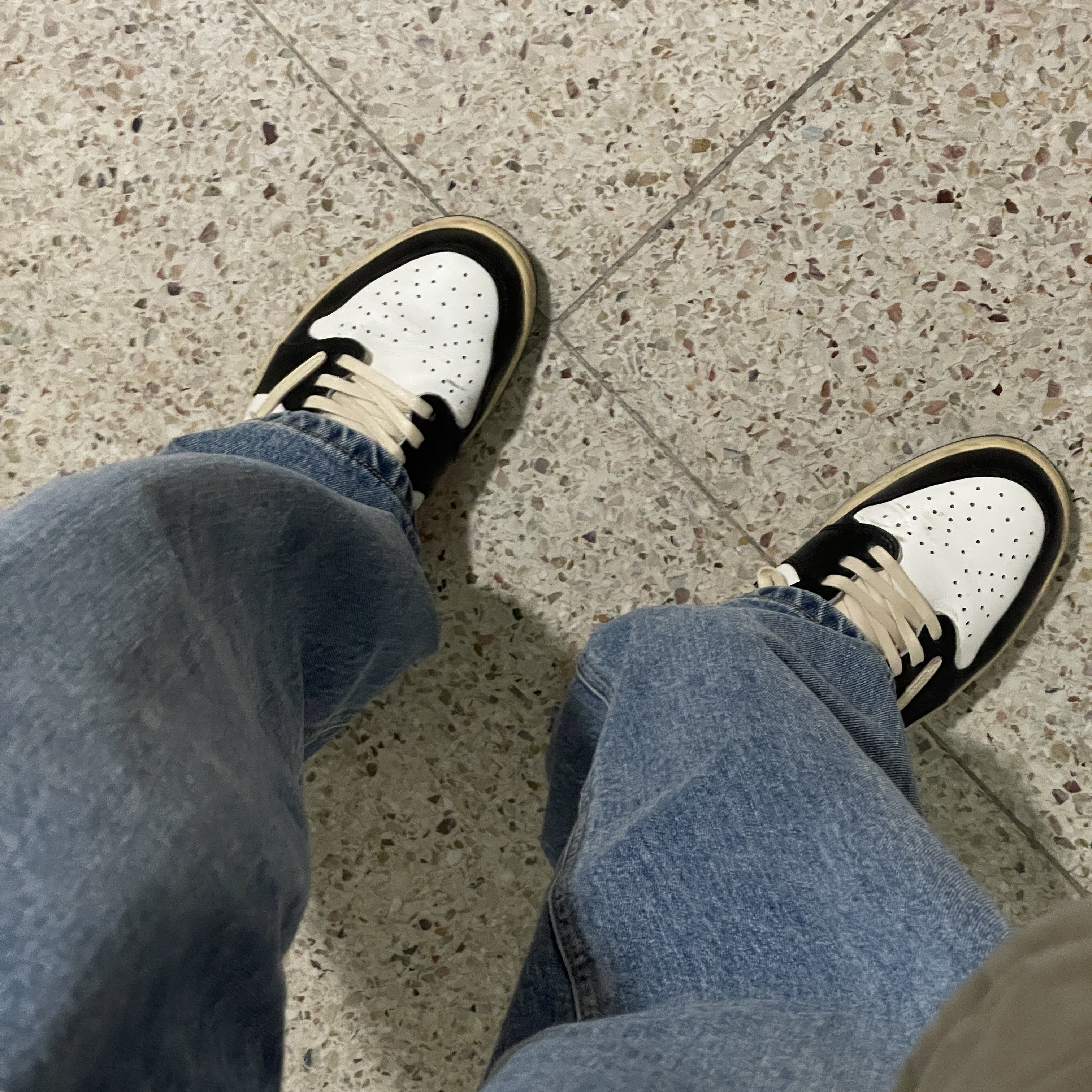 Jordan 1 x Travis Scott x Fragment Retro Low OG SP Military Blue 착용 스타일