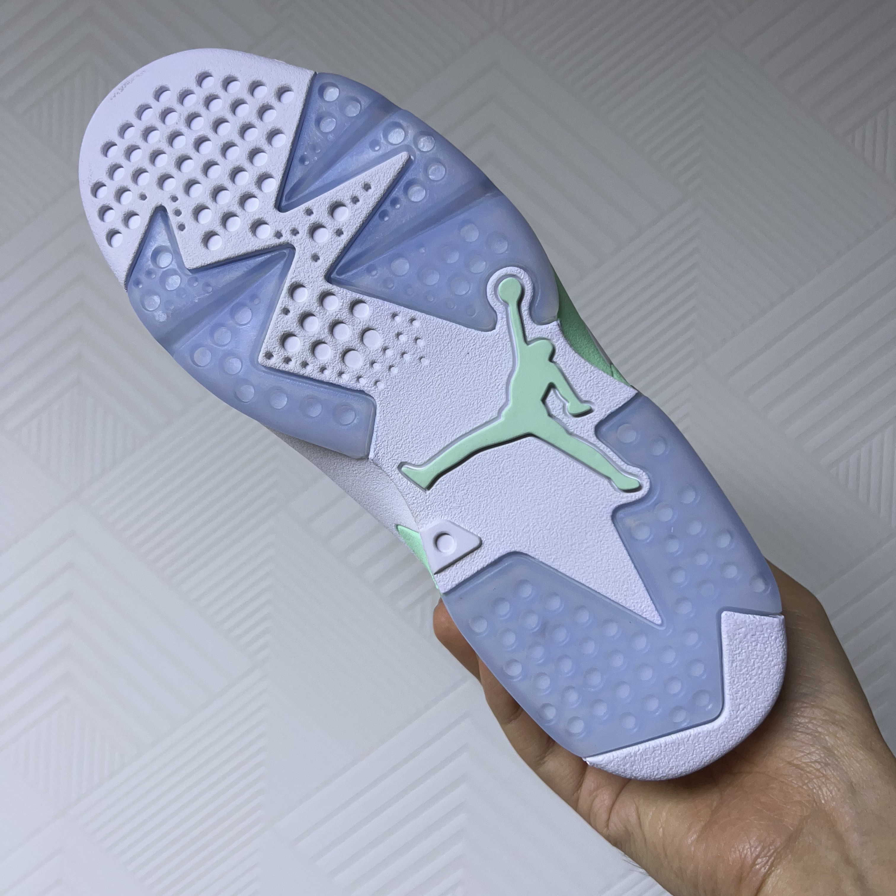 (W) Jordan 6 Retro Mint Foam 착용 스타일 - 5