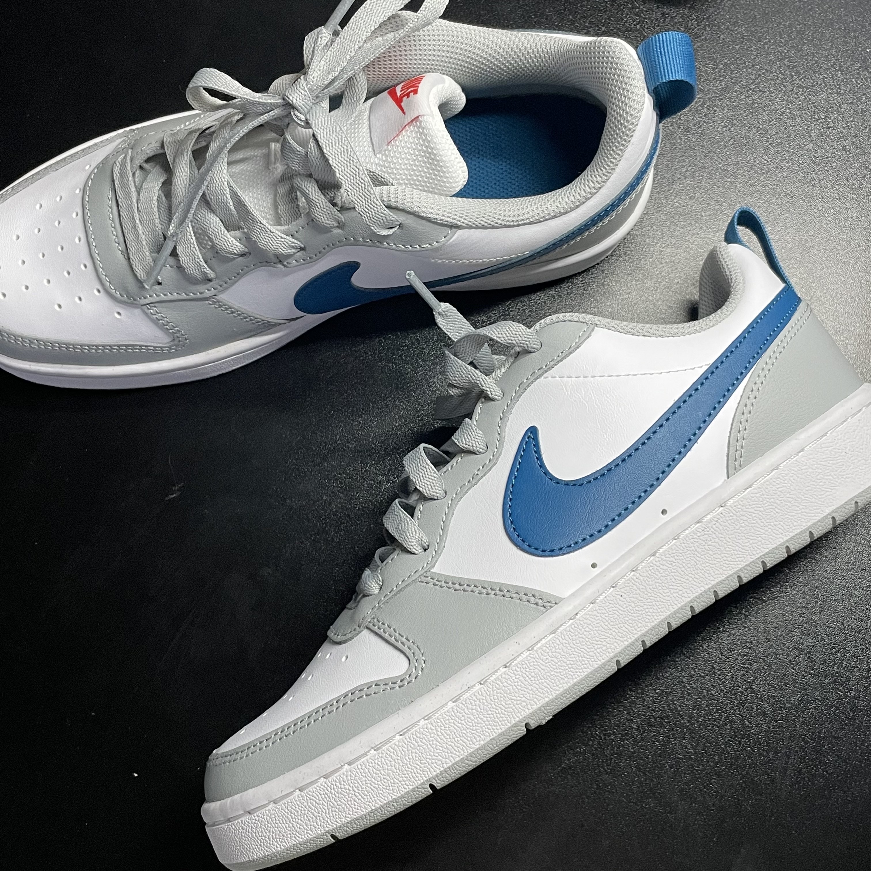 (GS) Nike Court Borough Low 2 Light Smoke Grey 착용 스타일 - 2