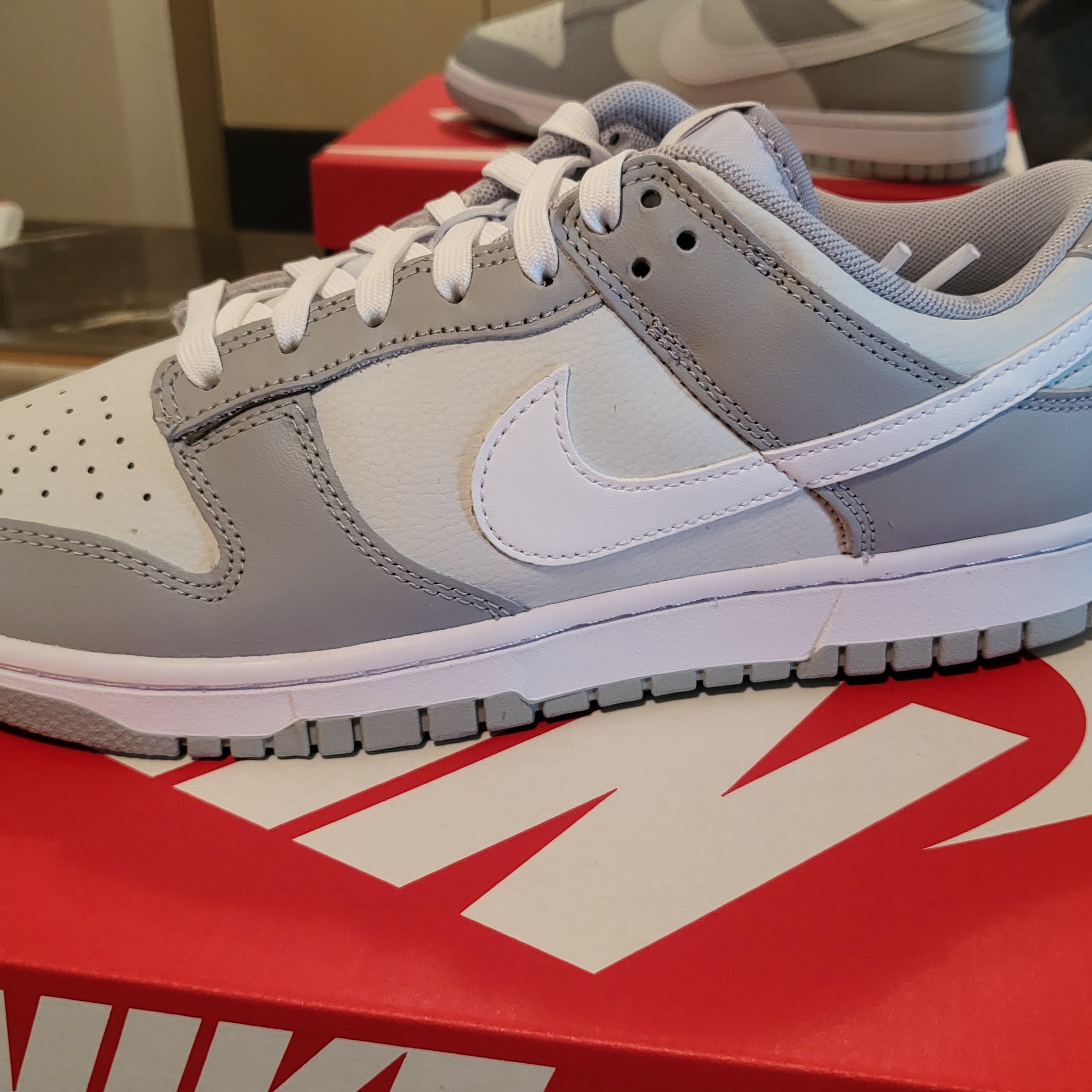 Nike Dunk Low Retro Wolf Grey 착용 스타일