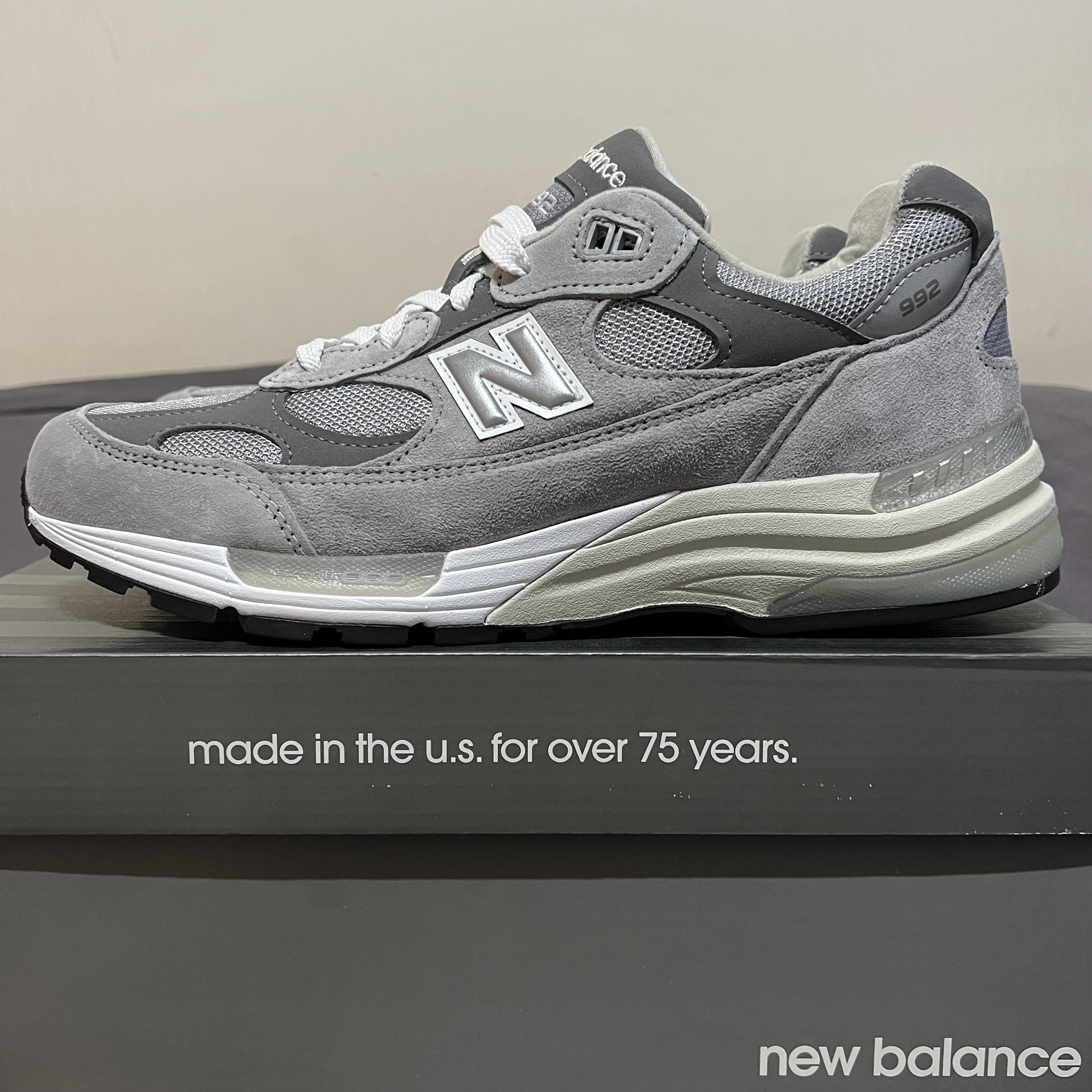 New Balance 992 Made in USA Grey - D Standard 착용 스타일 - 1