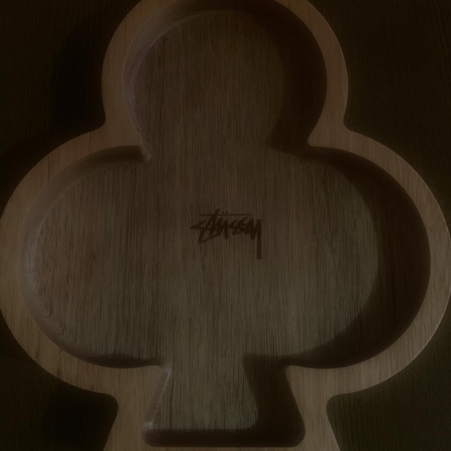 Stussy Ceramic Dice Ashtray, Stussy Metal Boot Lighter Case Brass 착용 스타일 - 2
