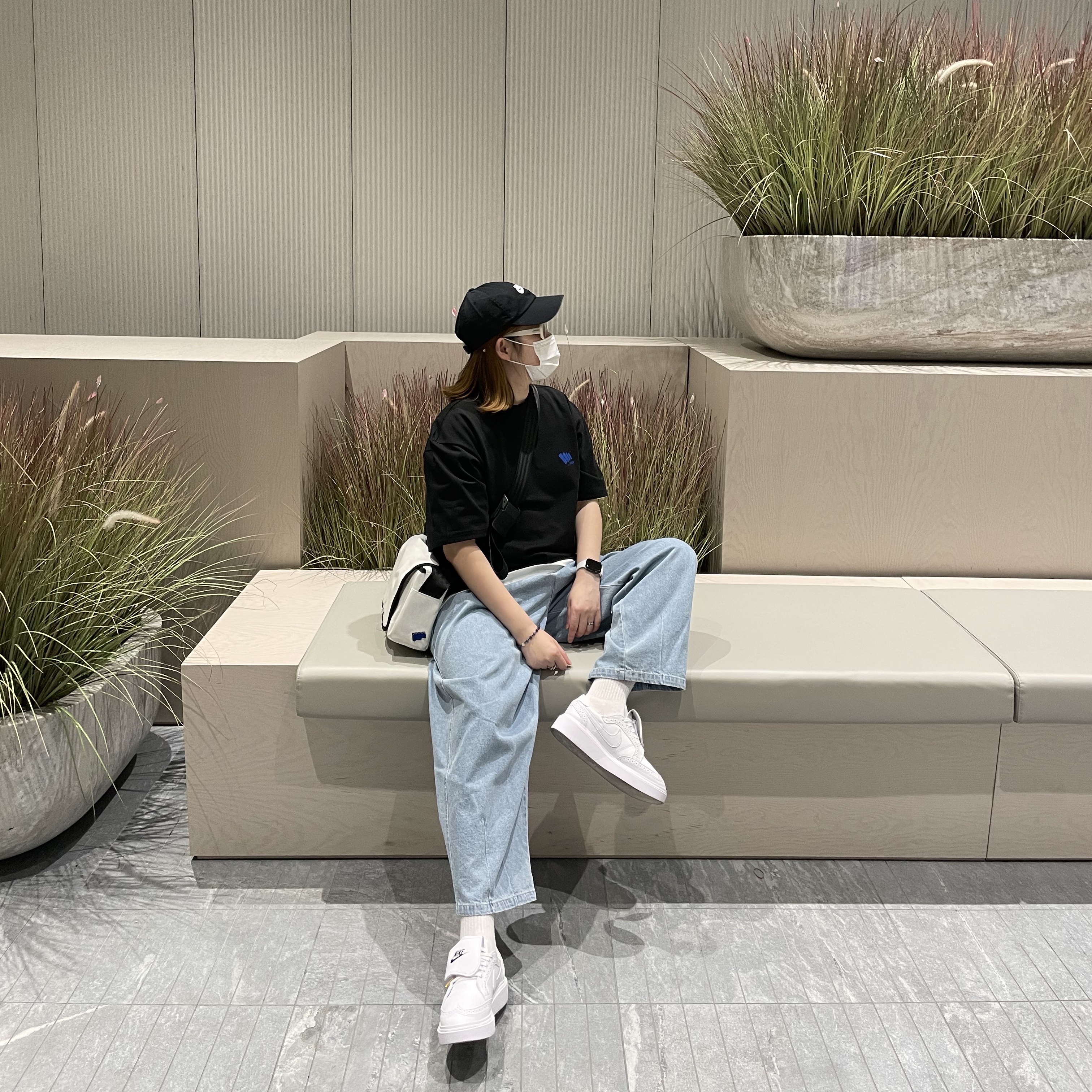 Nike x Peaceminusone Kwondo1 White, Ader Error Trace Admore Crossbody Bag White 착용 스타일