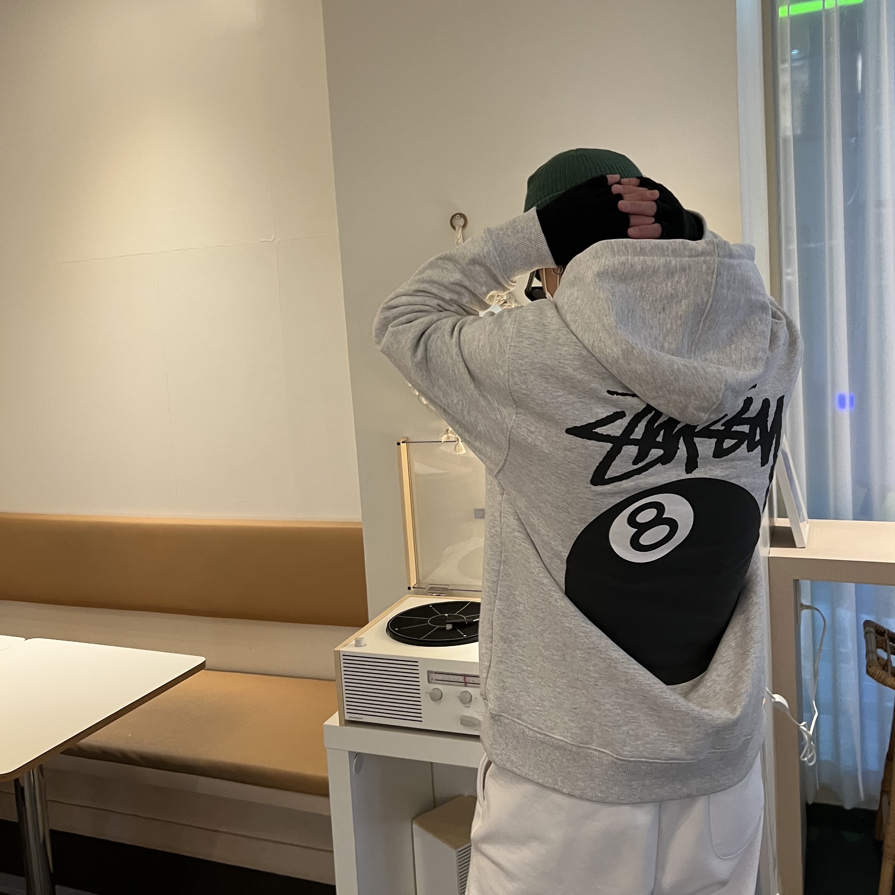 Stussy 8 Ball Hoodie Ash Heather - 21FW, Stussy Basic Cuff Beanie Spruce 2021 착용 스타일 - 1