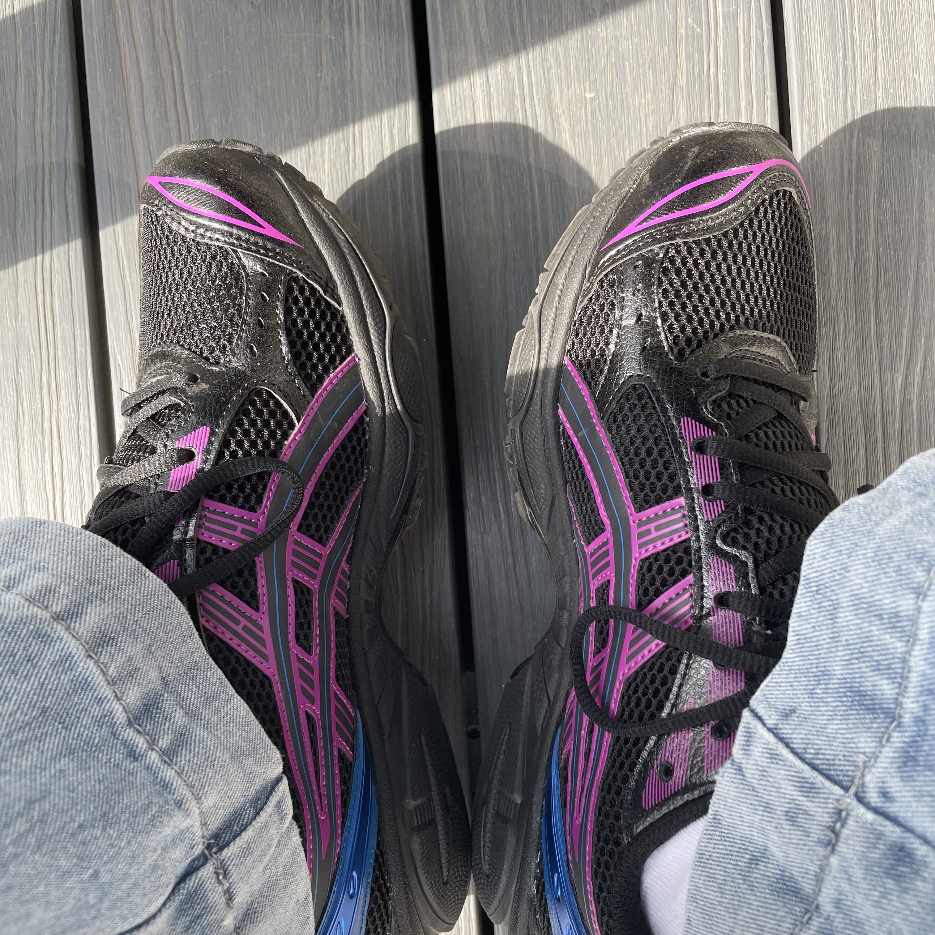 Asics Gel-Kayano 14 Black Lake Drive 착용 스타일
