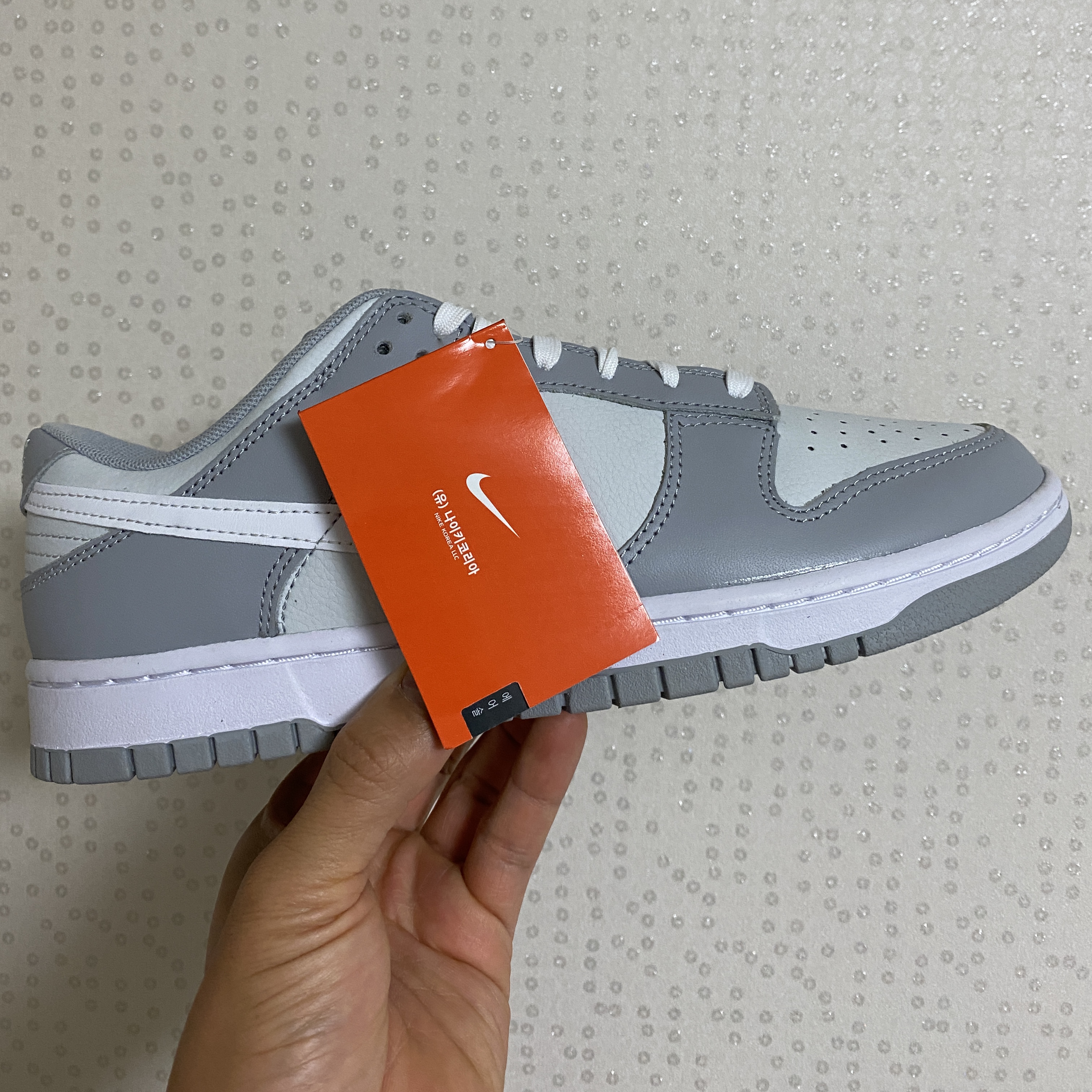 Nike Dunk Low Retro Wolf Grey 착용 스타일