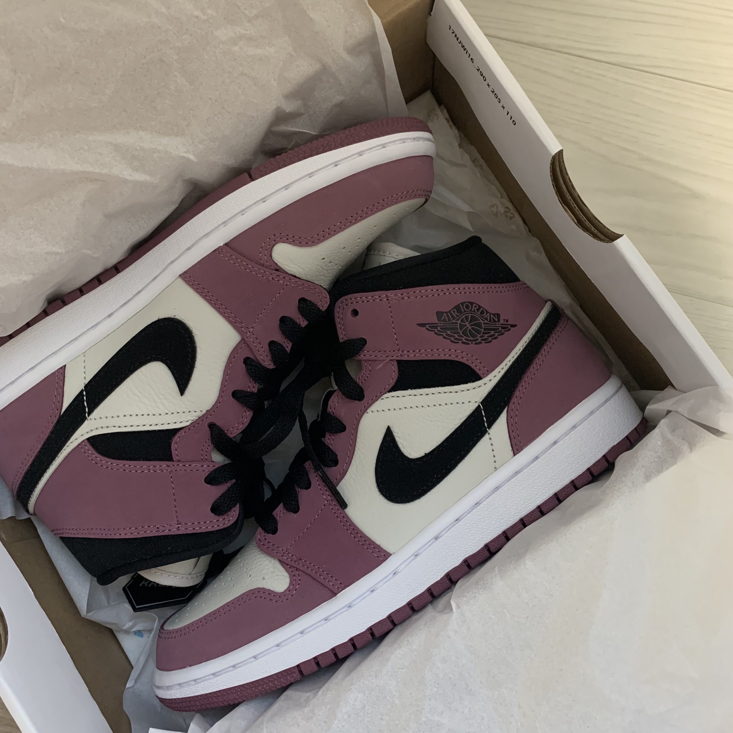 (W) Jordan 1 Mid SE Light Mulberry 착용 스타일