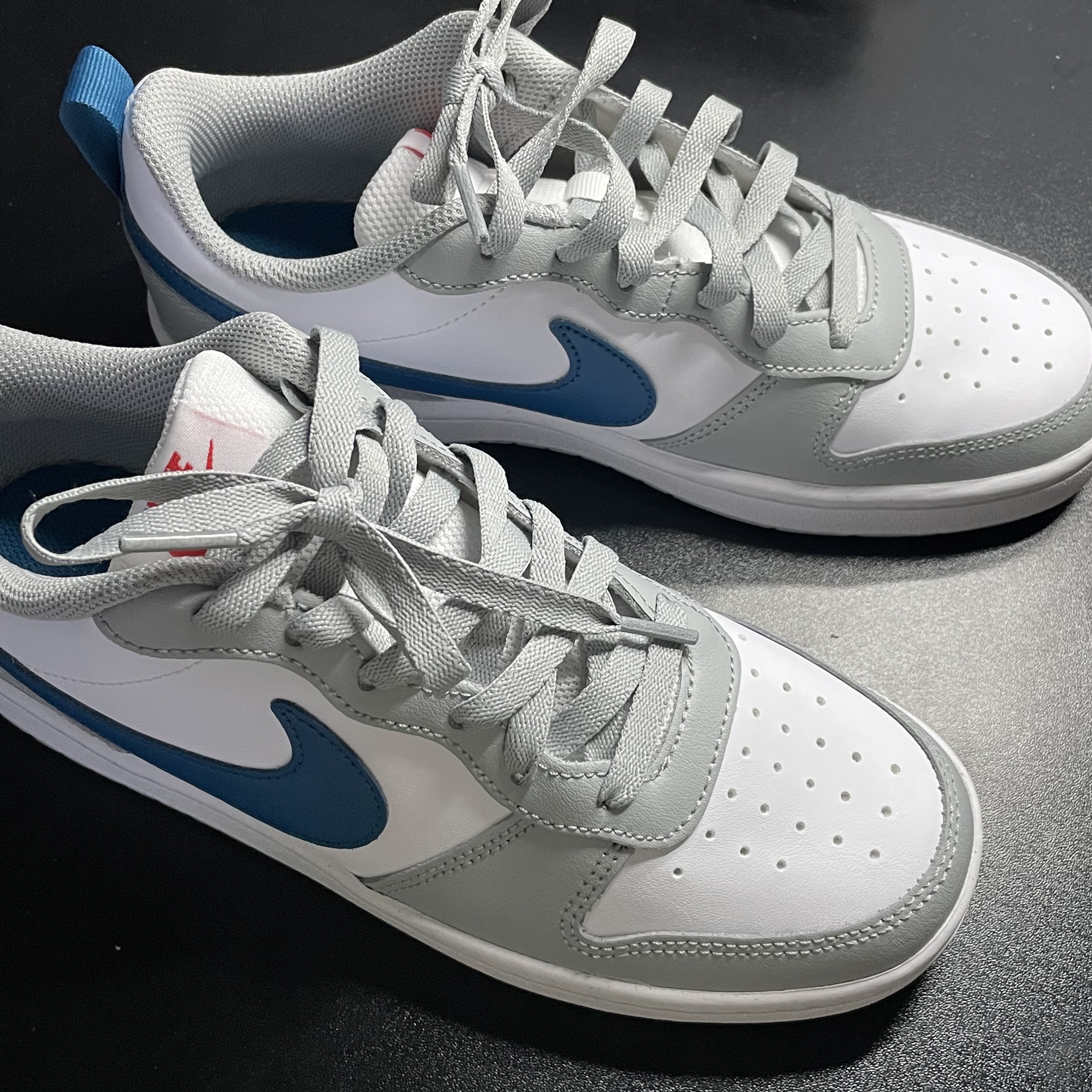 (GS) Nike Court Borough Low 2 Light Smoke Grey 착용 스타일 - 1