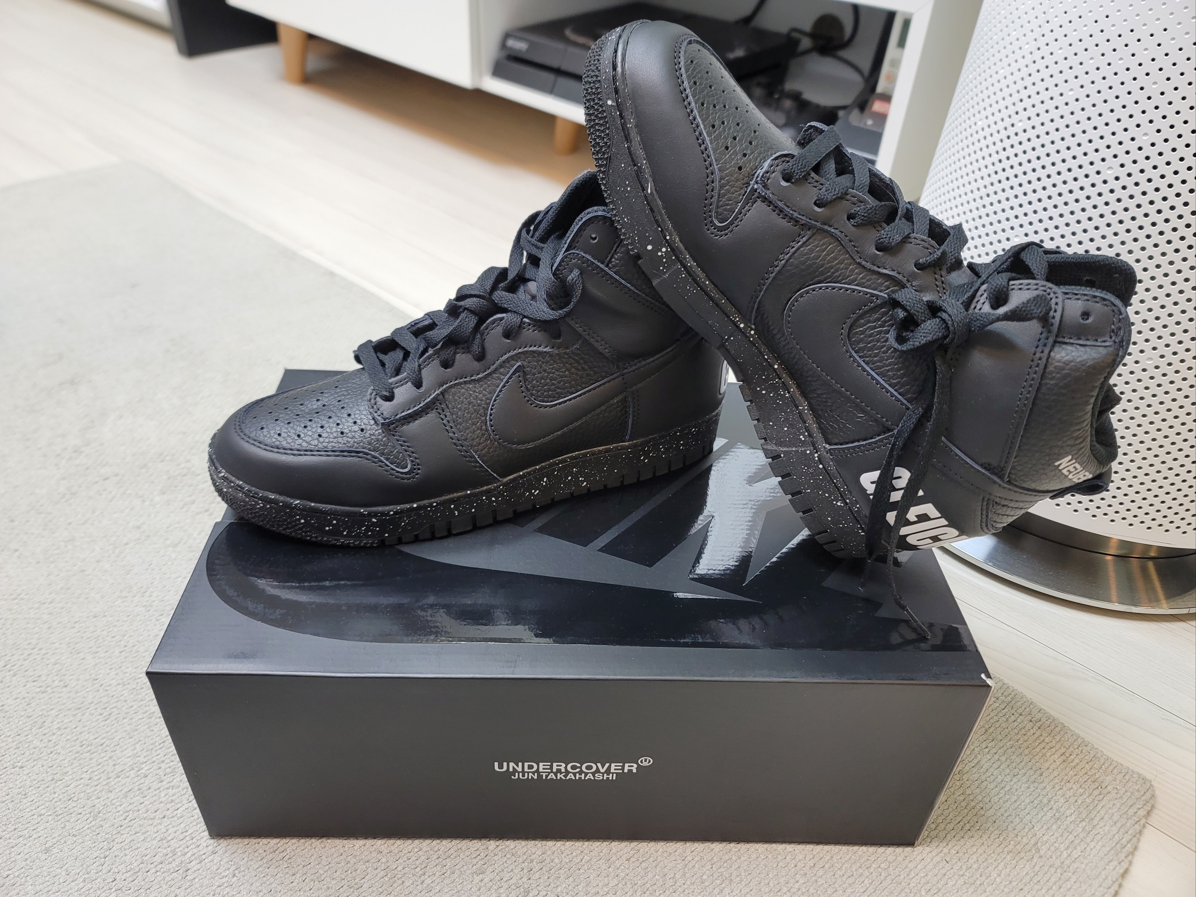 Nike x Undercover Dunk High 1985 Black 착용 스타일