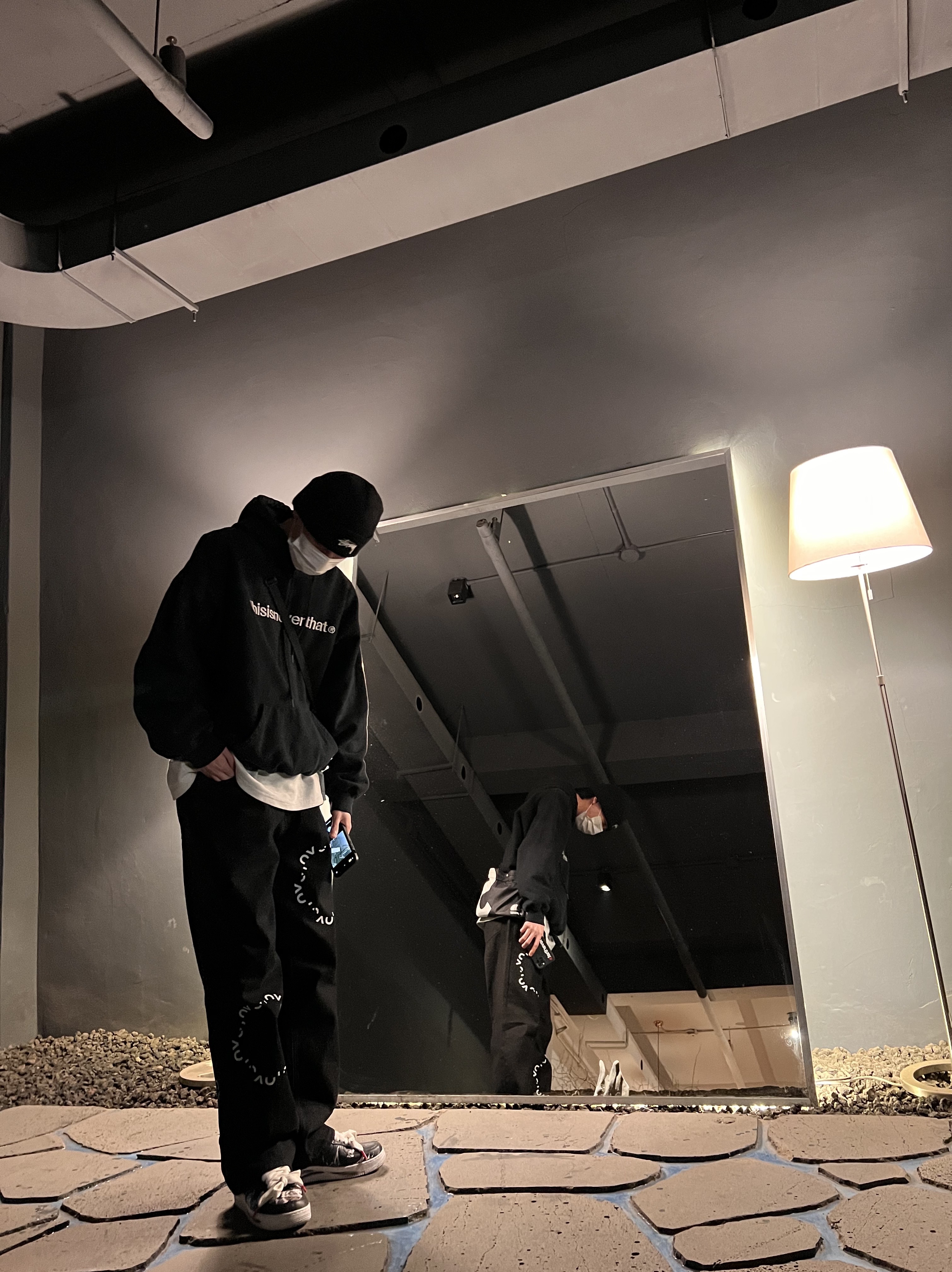 Stussy x Our Legacy Yin Yang Beanie Black, Nike x Peaceminusone Air Force 1 Low Para-Noise 착용 스타일