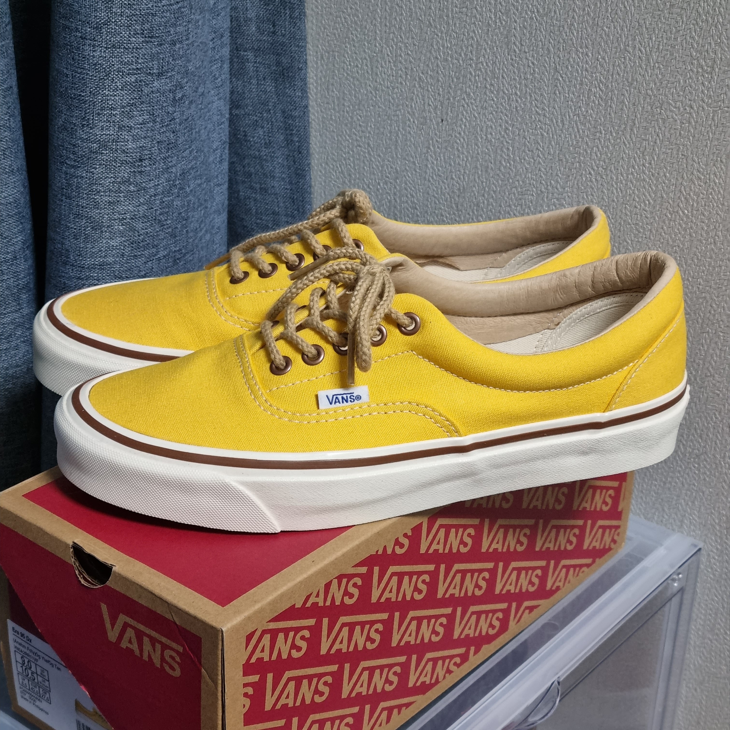 Vans Era 95 DX Anaheim Factory Yellow 착용 스타일