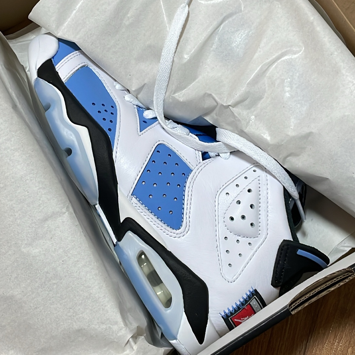 Jordan 6 Retro University Blue, (GS) Jordan 6 Retro University Blue 착용 스타일 - 2