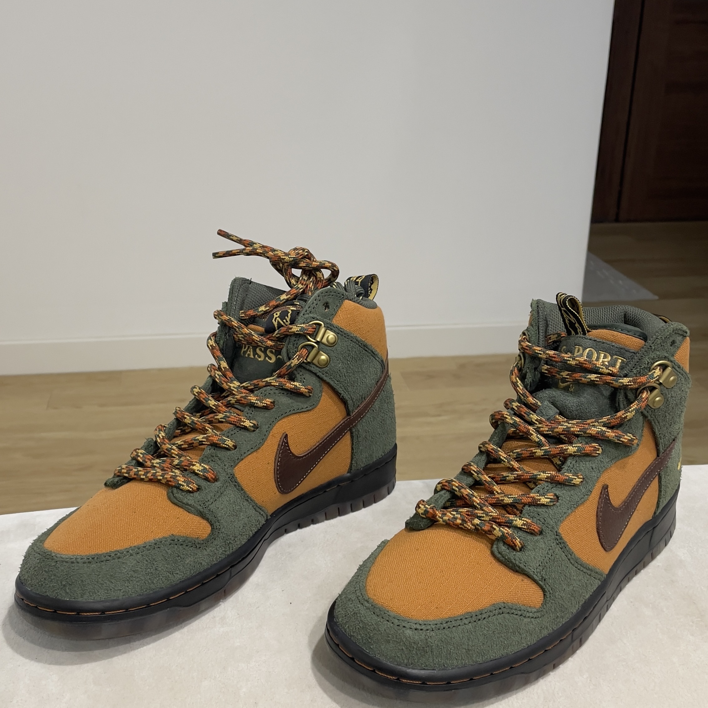 Nike SB Dunk High Pro QS Pass~Port 착용 스타일 - 1