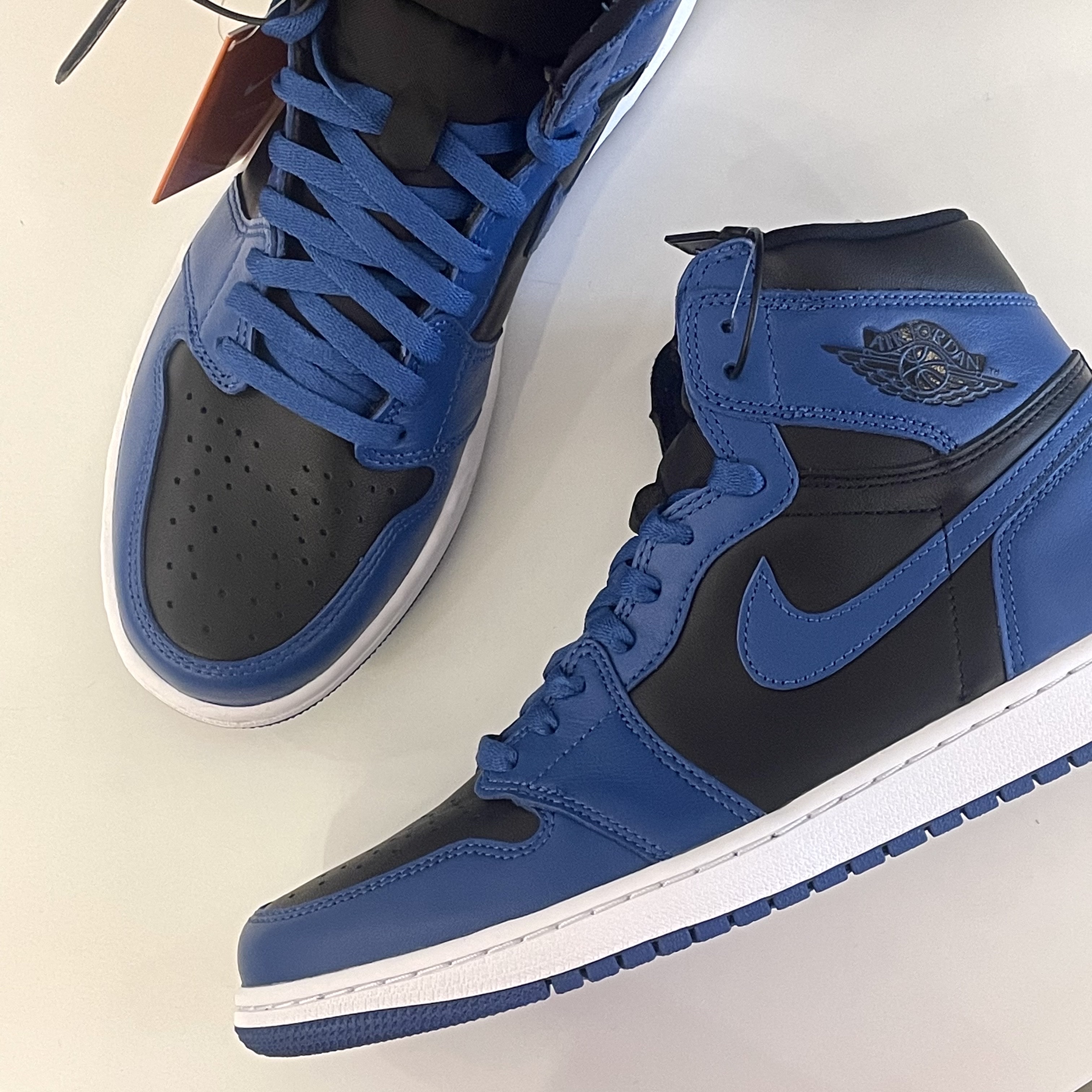 Jordan 1 Retro High OG Dark Marina Blue 착용 스타일 - 2
