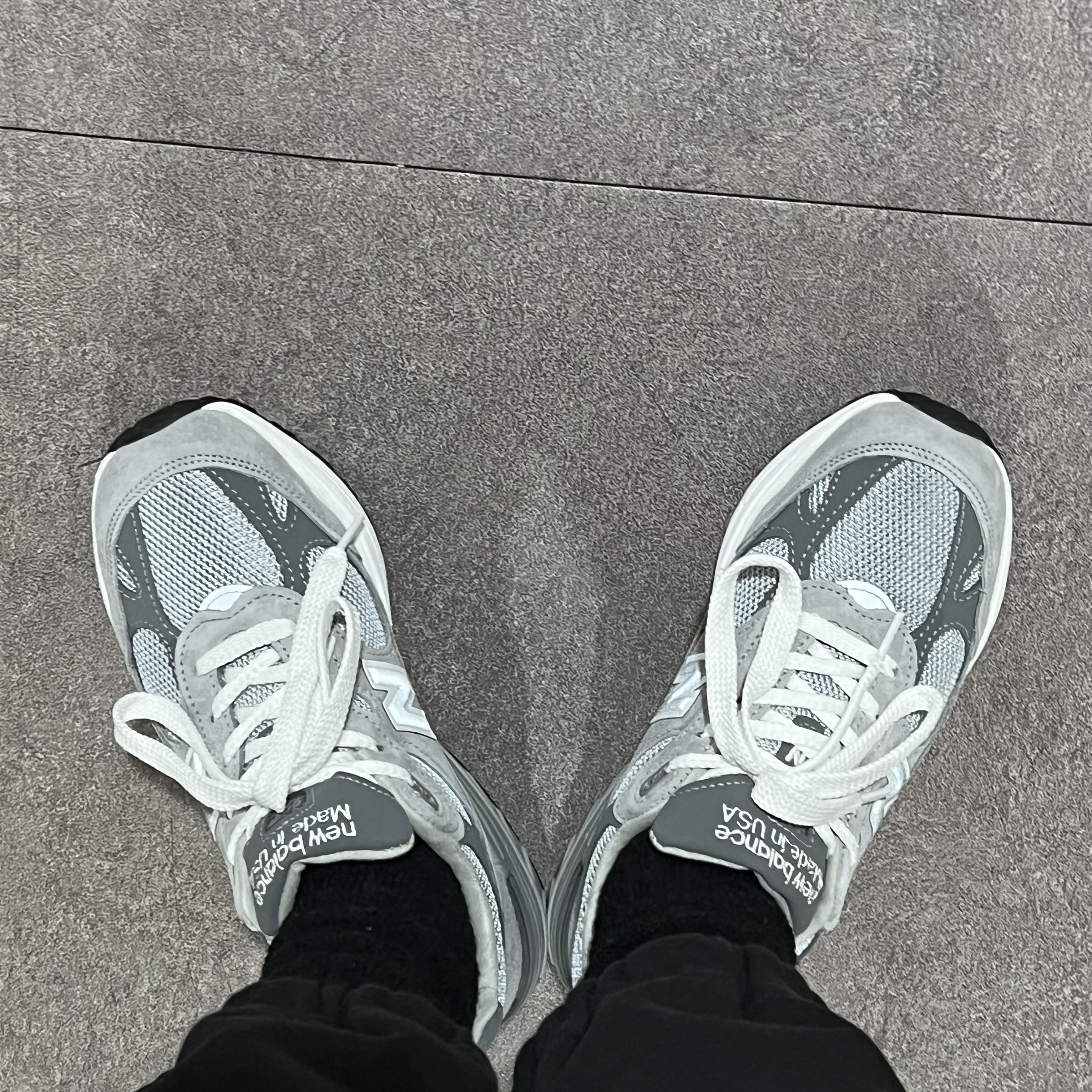 (W) New Balance 993 Made in USA Grey - B Standard 착용 스타일