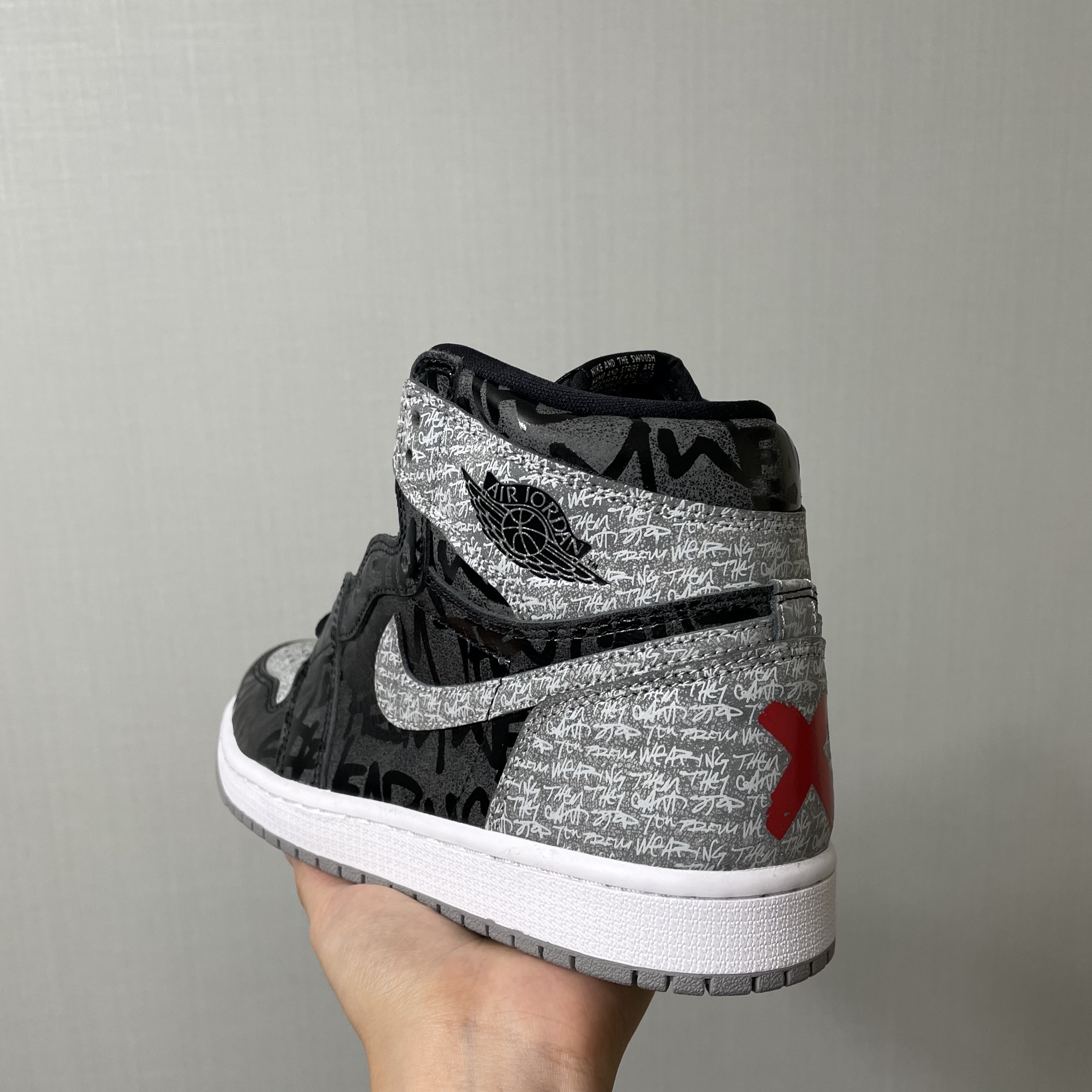 Jordan 1 Retro High OG Rebellionaire 착용 스타일 - 2