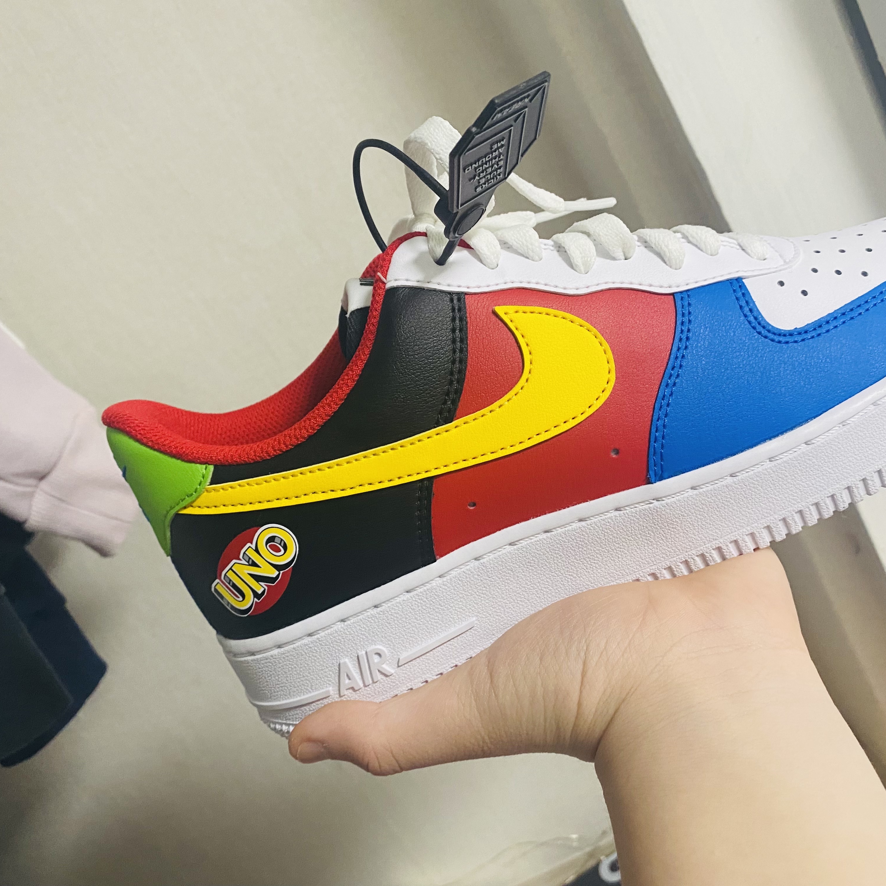 Nike x UNO Air Force 1 '07 QS White Yellow Zest, Nike x Sean Cliver SB Dunk Low Holiday Special 착용 스타일 - 2