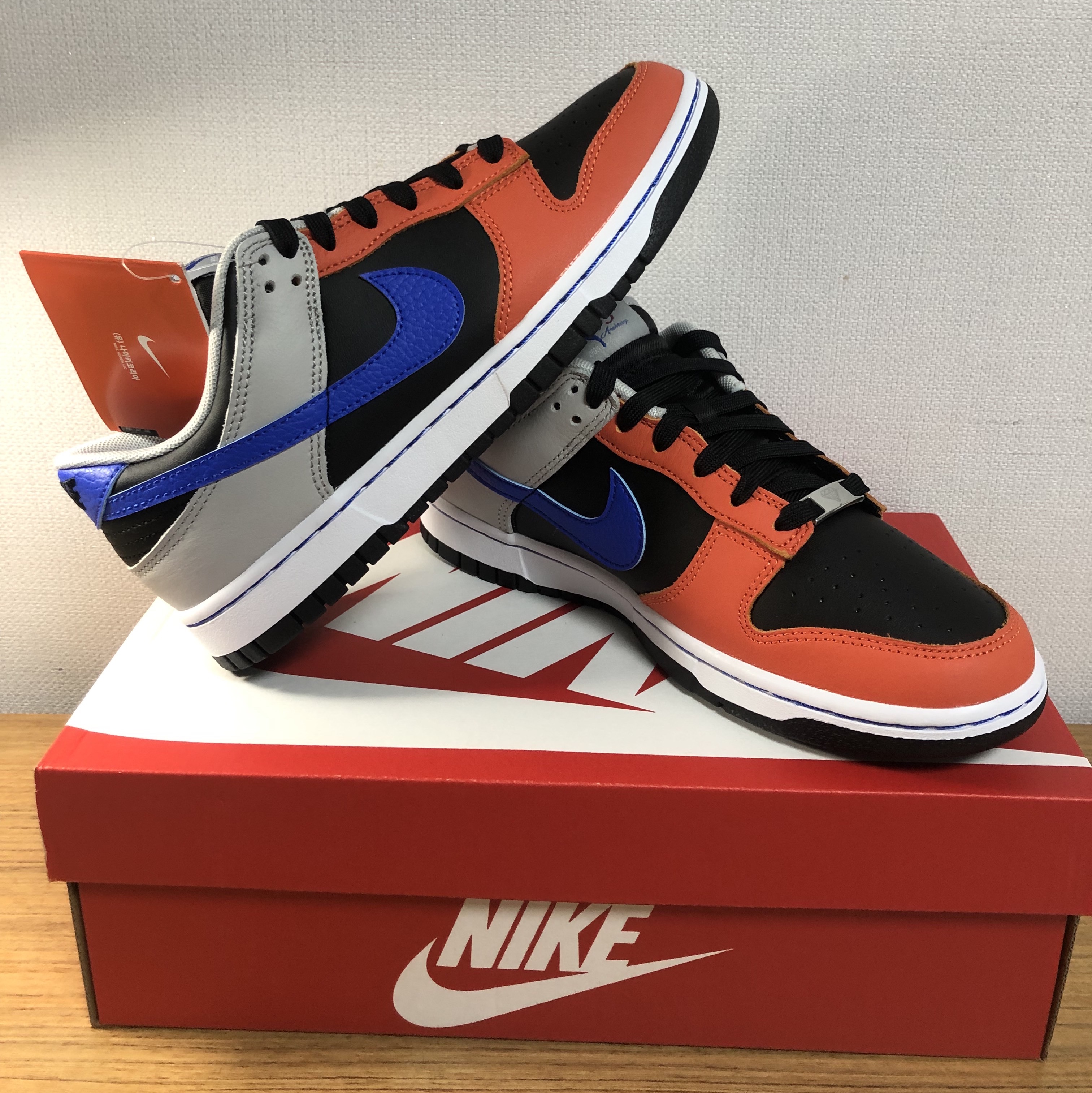Nike x NBA Dunk Low Retro EMB Racer Blue and Orange 착용 스타일