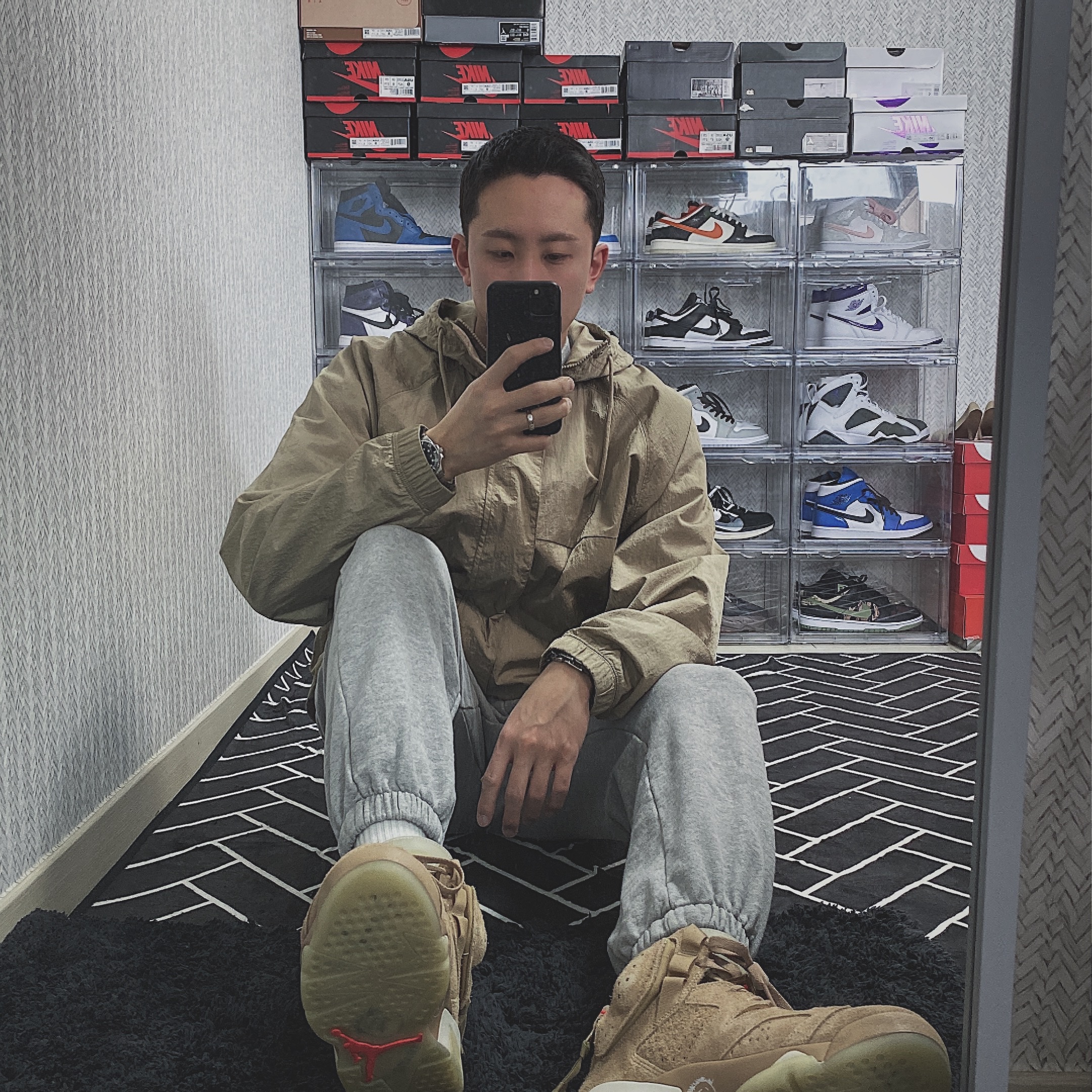 Jordan 6 x Travis Scott Retro SP British Khaki 착용 스타일