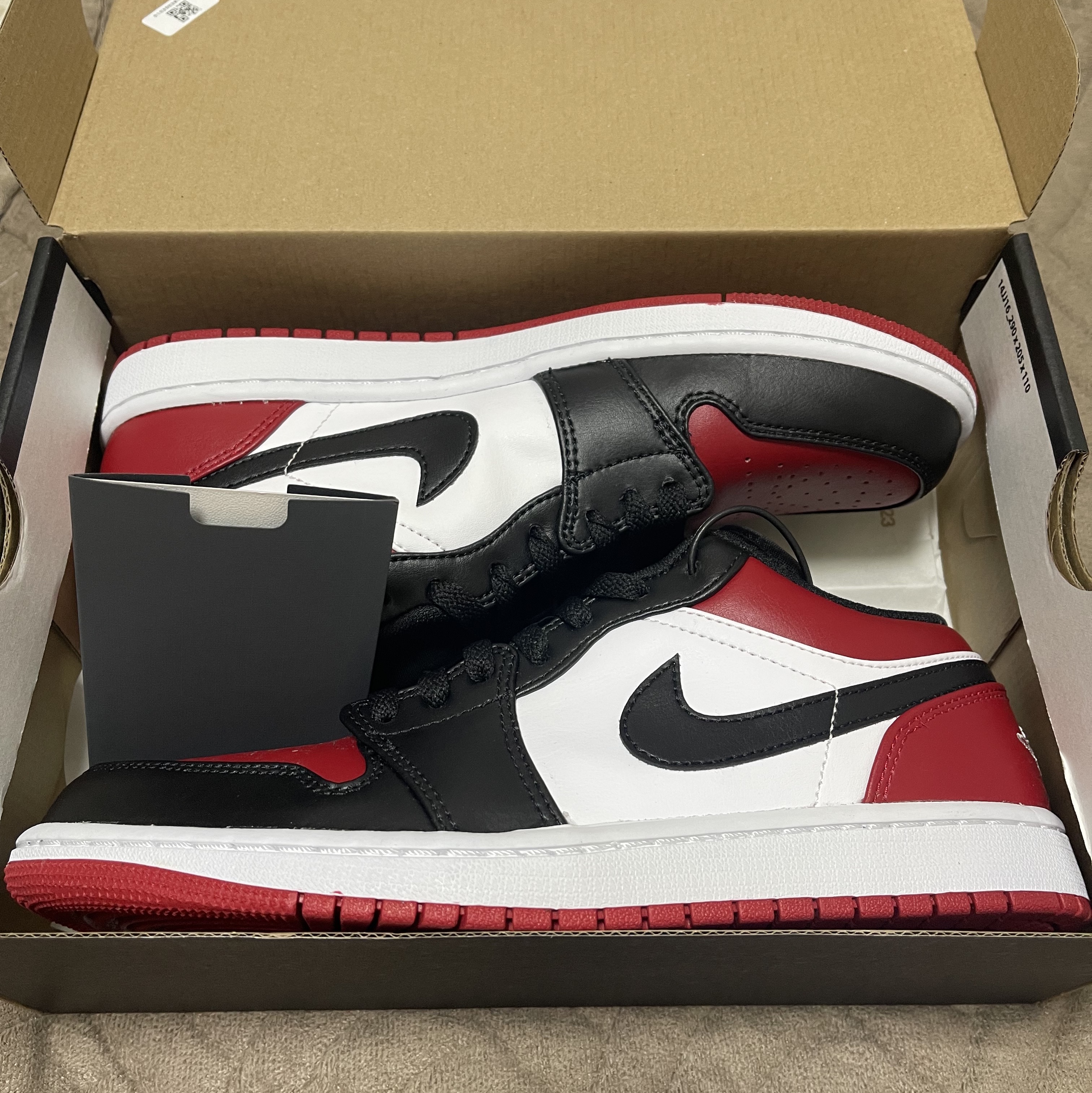 Jordan 1 Low Bred Toe 착용 스타일 - 1