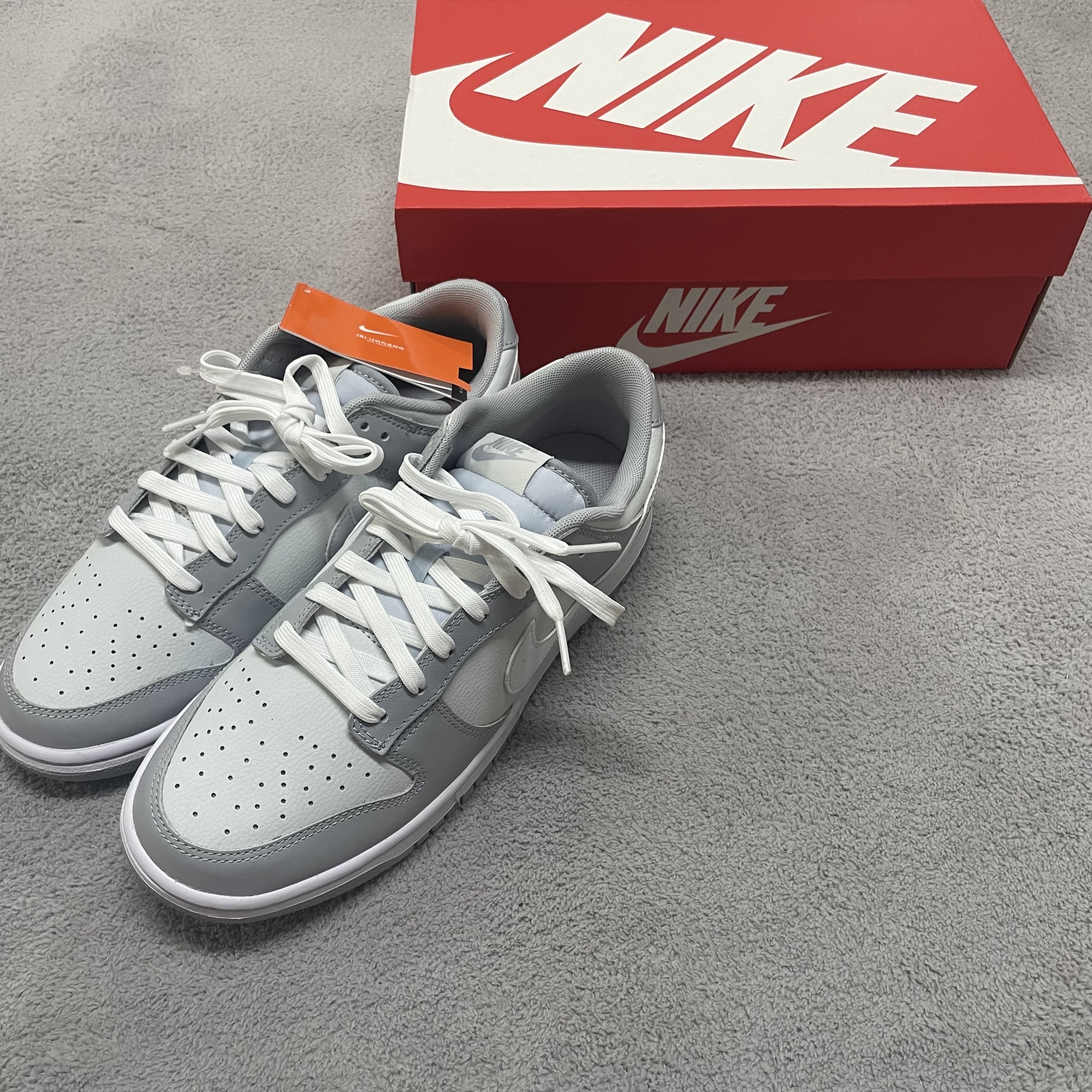 Nike Dunk Low Retro Wolf Grey 착용 스타일