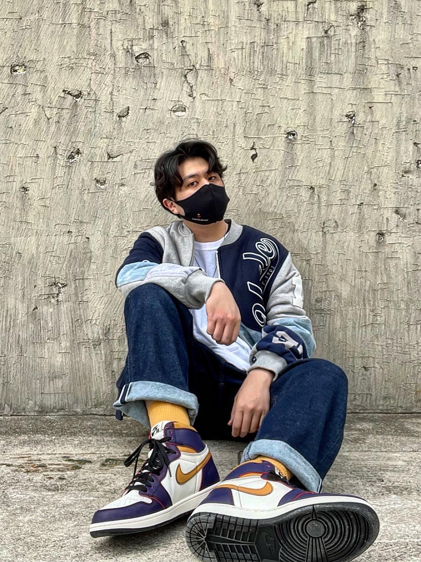 Jordan 1 Retro High OG Defiant SB LA to Chicago, Stussy x CDG Laguna Beach T-Shirt White 착용 스타일 - 1