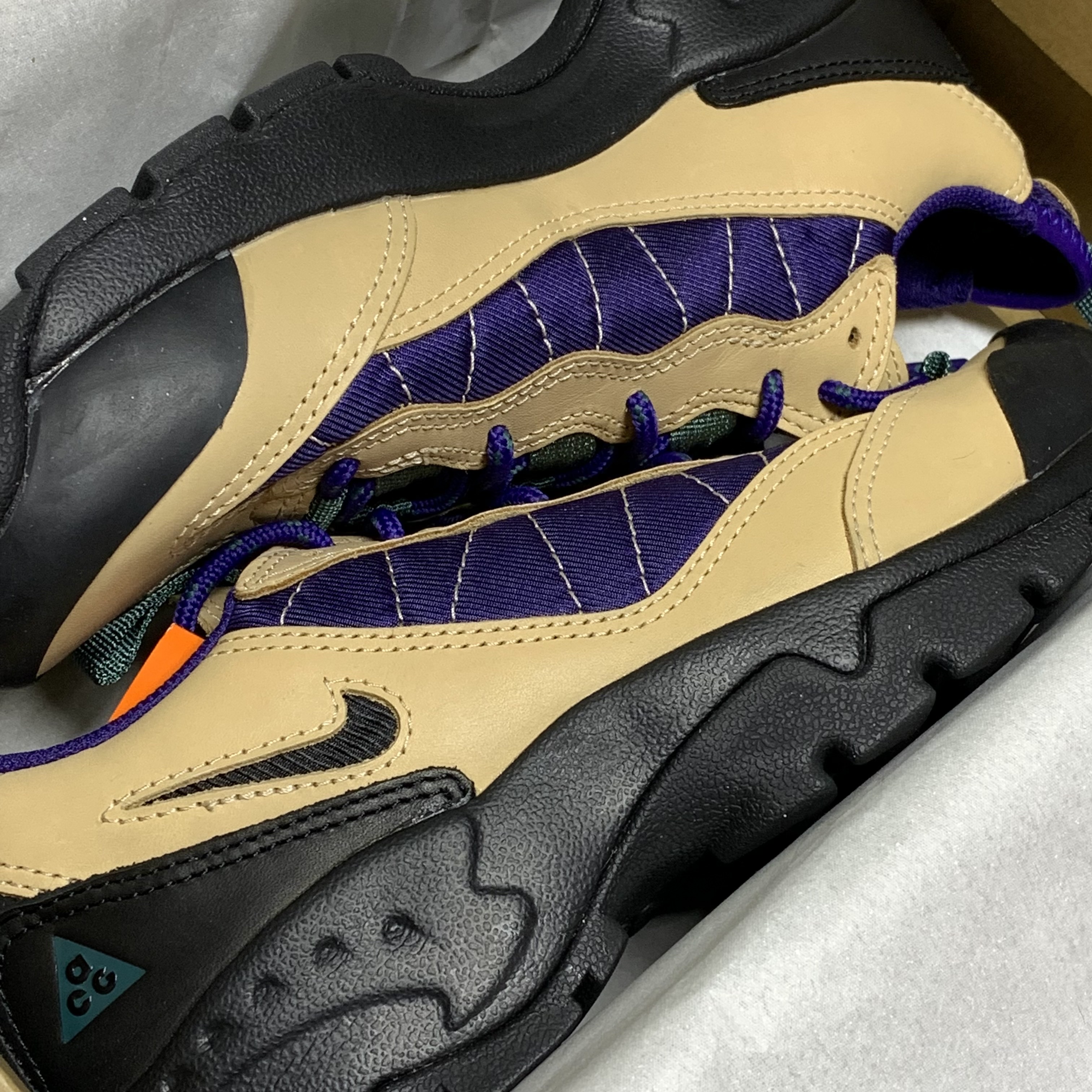 Nike ACG Air Mada Vachetta Tan 착용 스타일