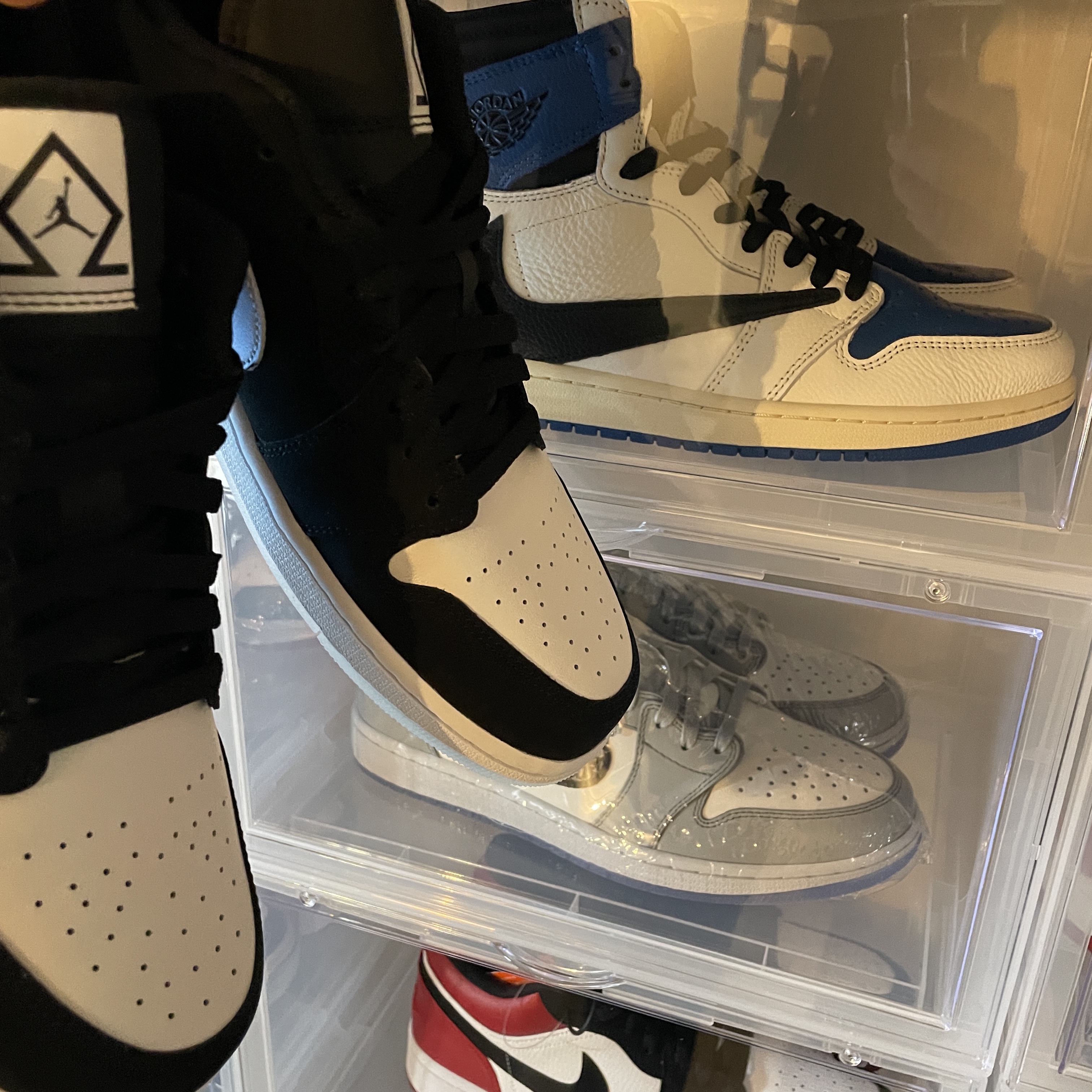 Jordan 1 Low SE Diamond 착용 스타일