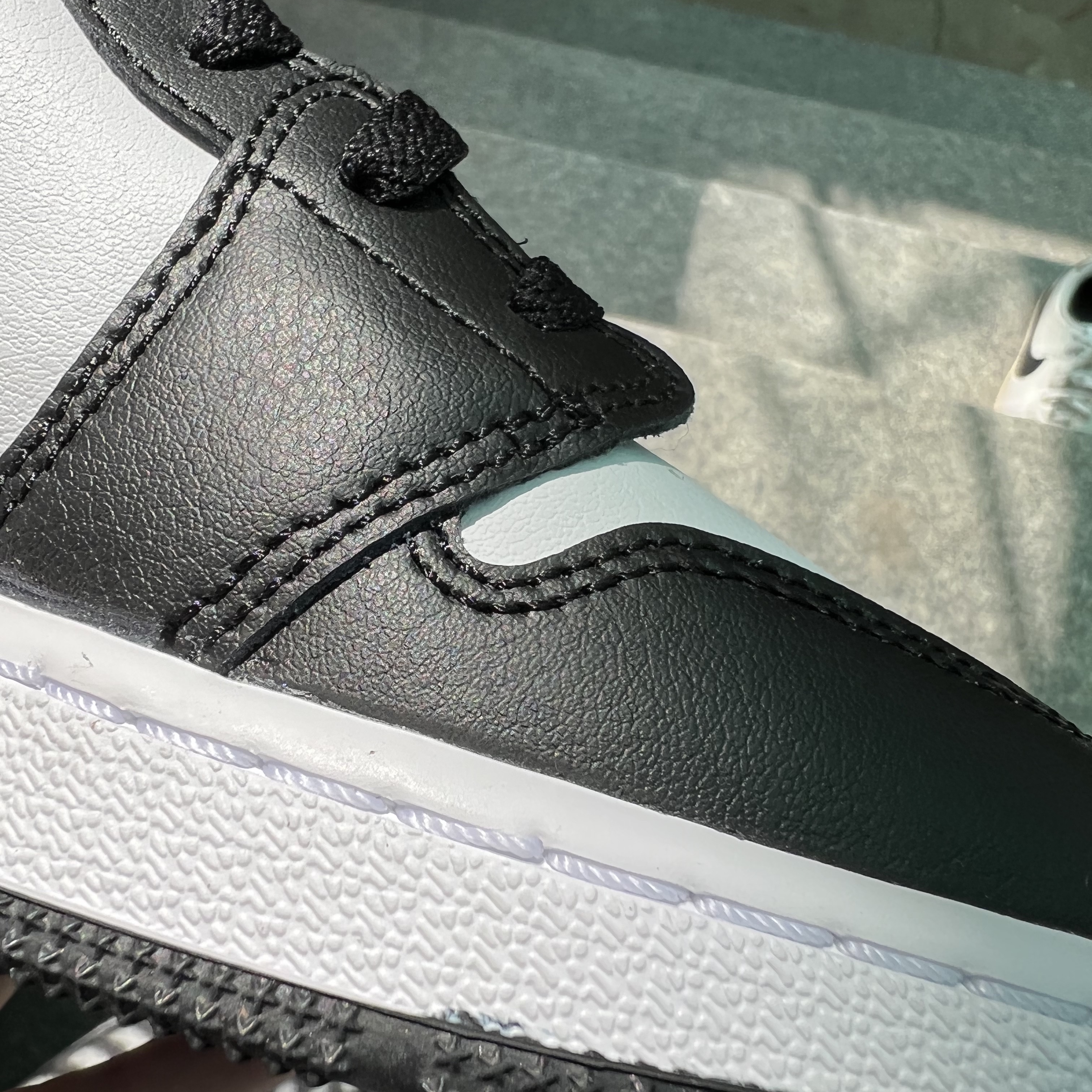 (GS) Jordan 1 Low Black Particle Grey 착용 스타일 - 2