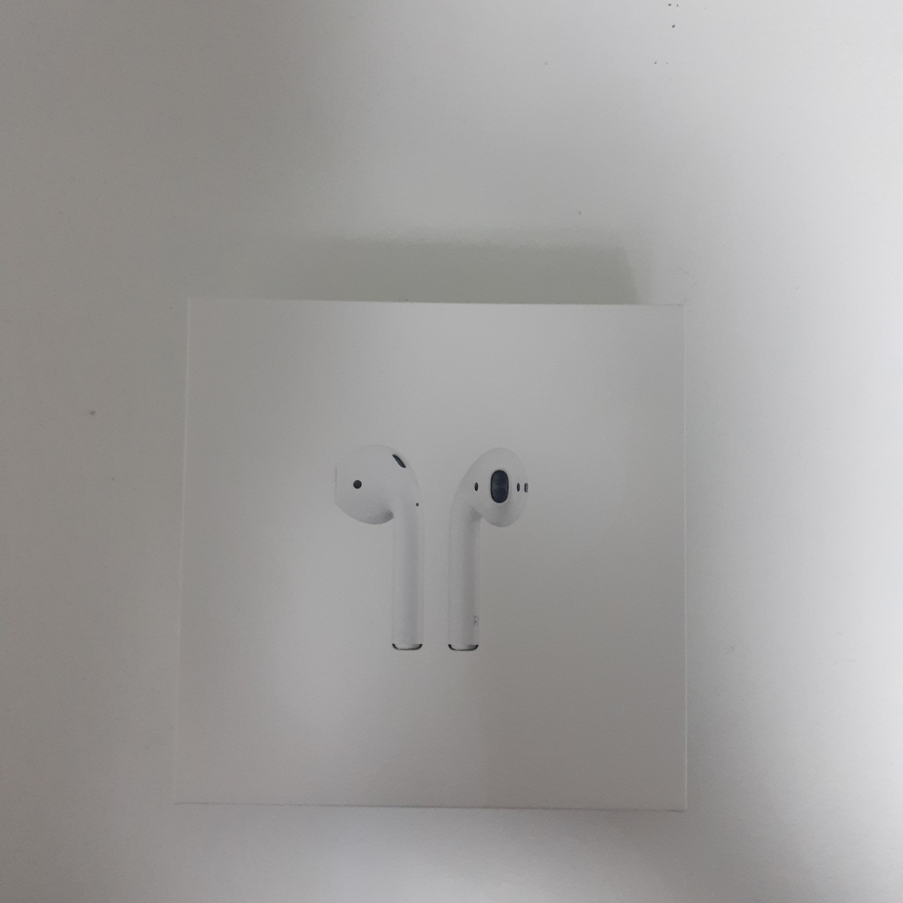 Apple AirPods 2nd Gen (Korean Ver.) 착용 스타일