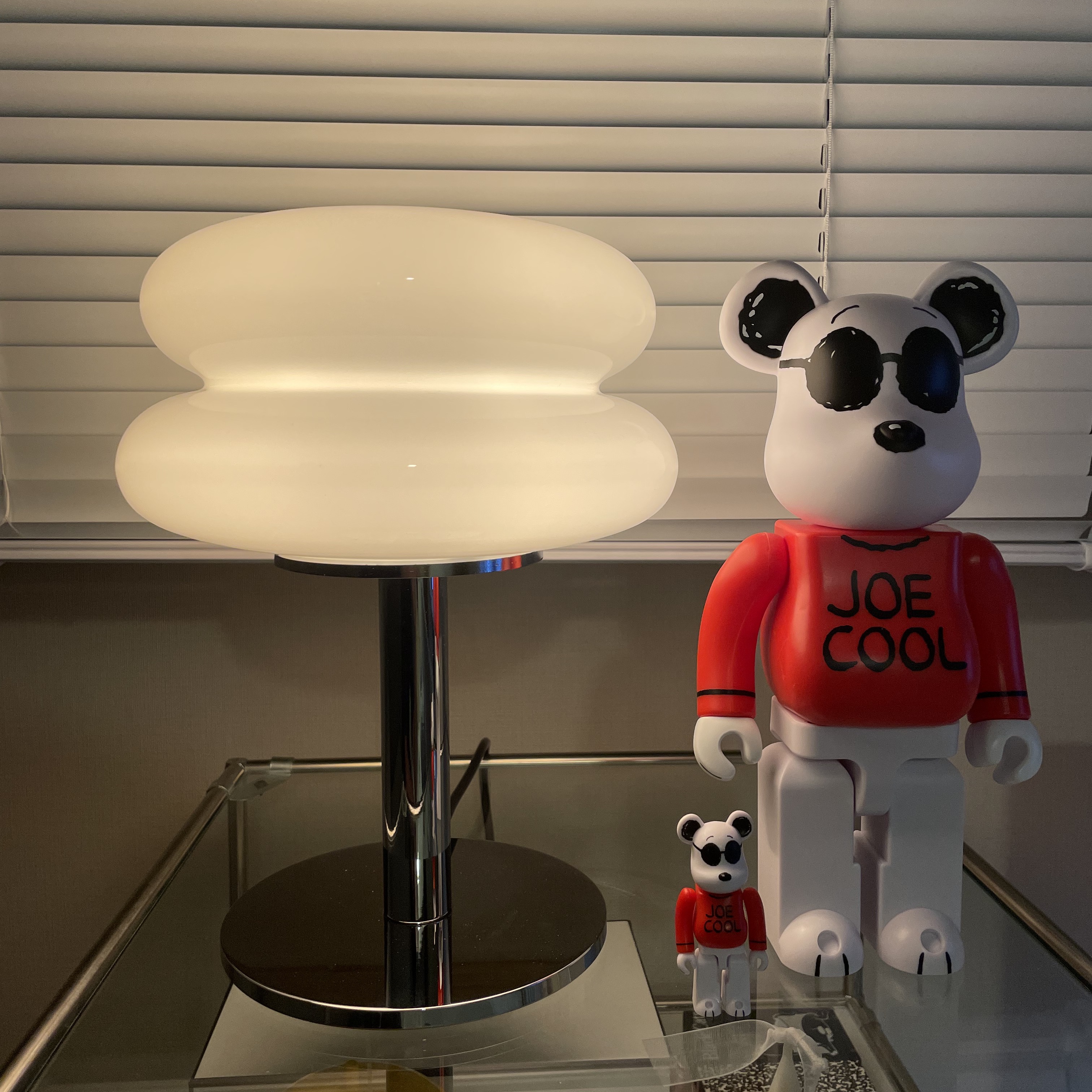 Bearbrick Peanuts Joe Cool 100% & 400% Set 착용 스타일