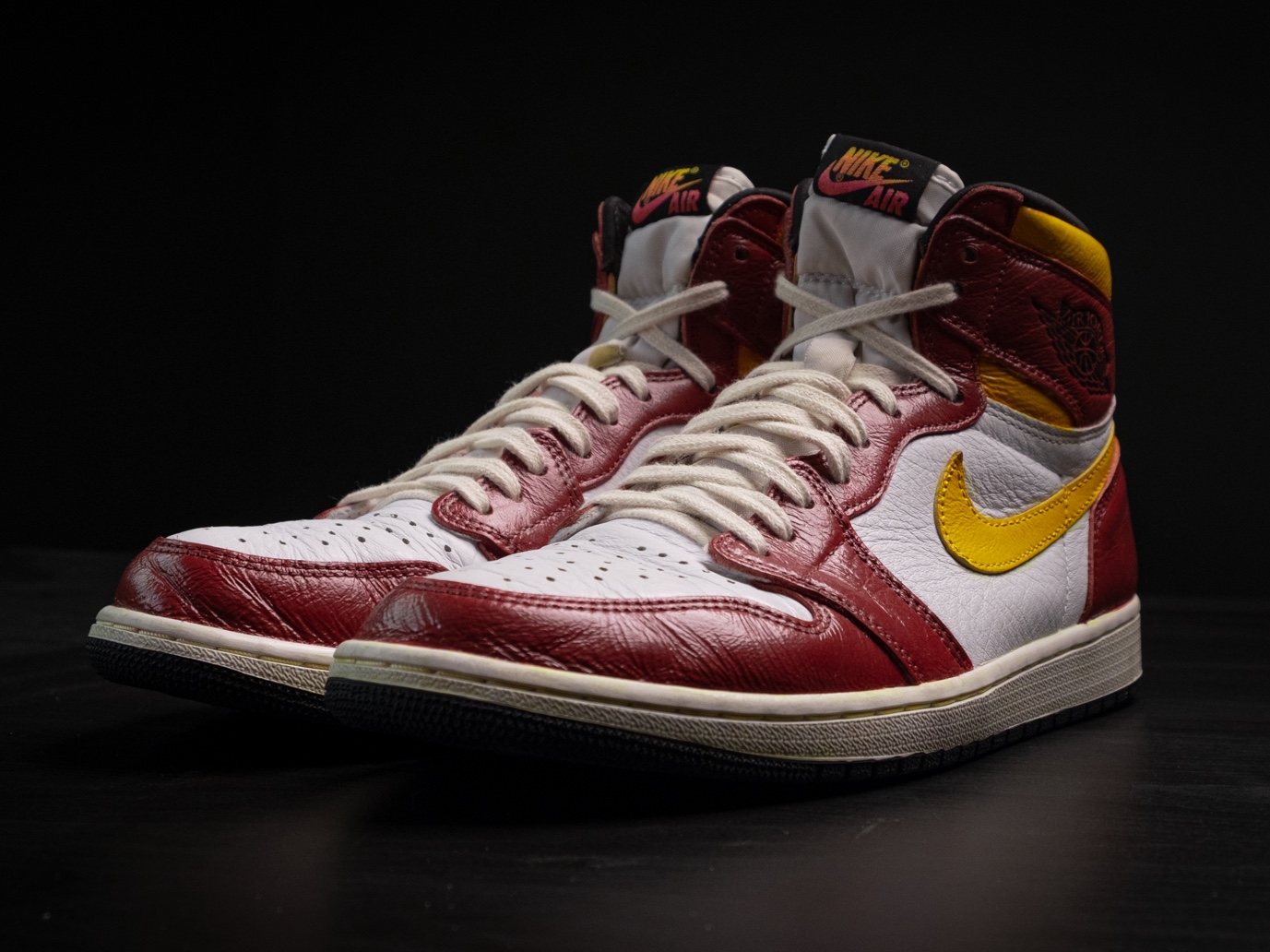 Jordan 1 Retro High OG Light Fusion Red 착용 스타일