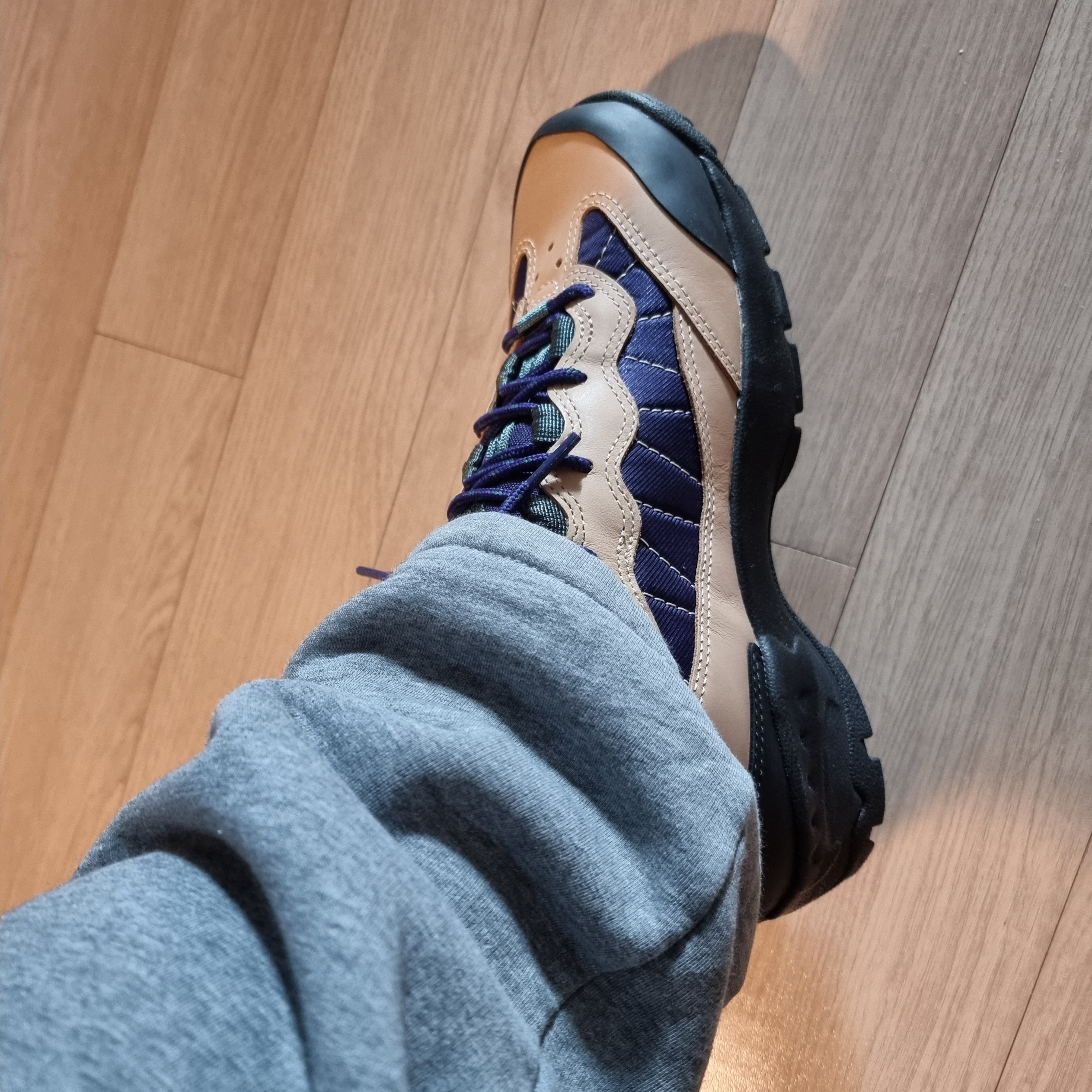 Nike ACG Air Mada Vachetta Tan 착용 스타일 - 3