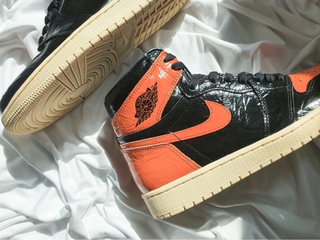 Jordan 1 Retro High Shattered Backboard 3.0, (GS) Jordan 1 Retro High OG Shattered Backboard 3.0 착용 스타일 - 1