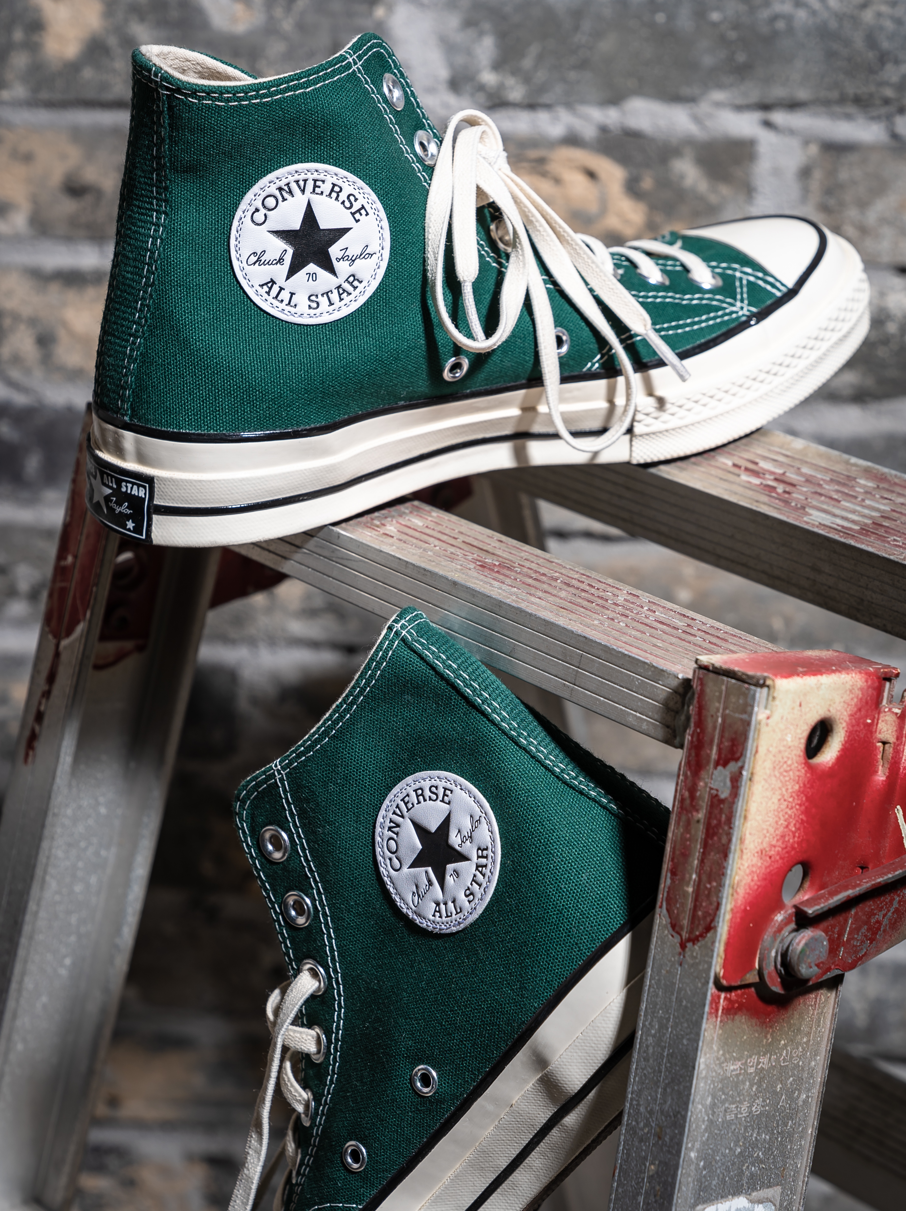 Converse Chuck 70 High Midnight Clover 착용 스타일 - 1