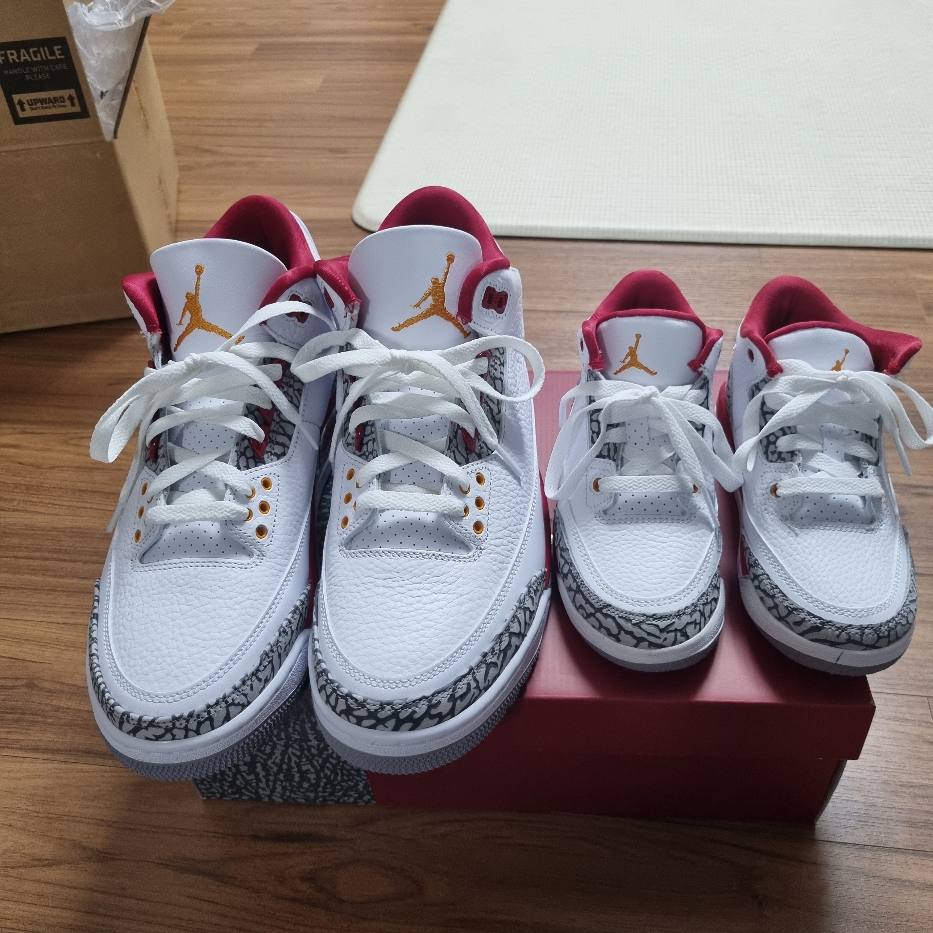 Jordan 3 Retro Cardinal Red, (PS) Jordan 3 Retro Cardinal Red 착용 스타일 - 2